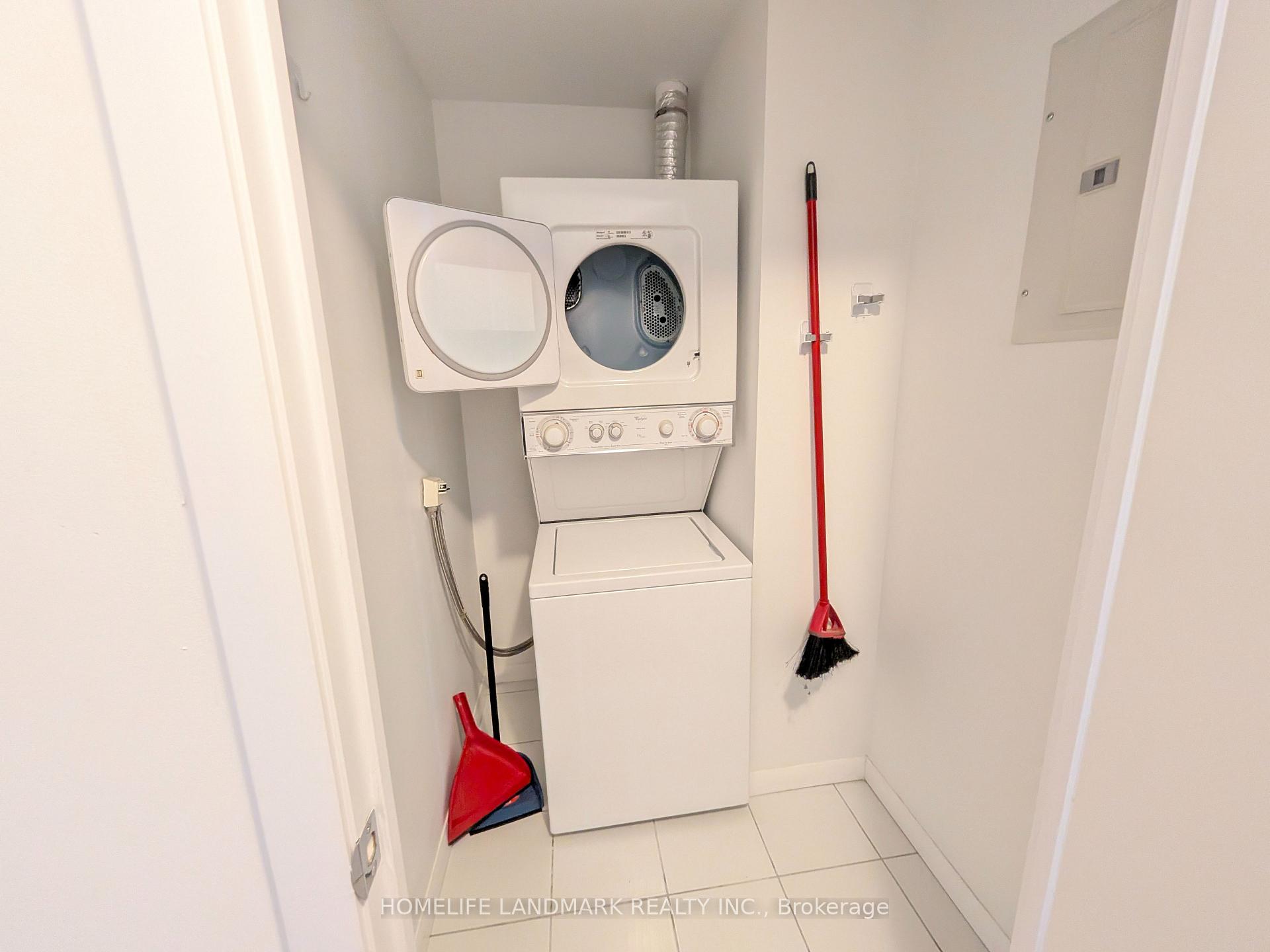 Photo 48 of Unit 3310, 832 Bay Street, Toronto, Bay Street Corridor — HOMEH