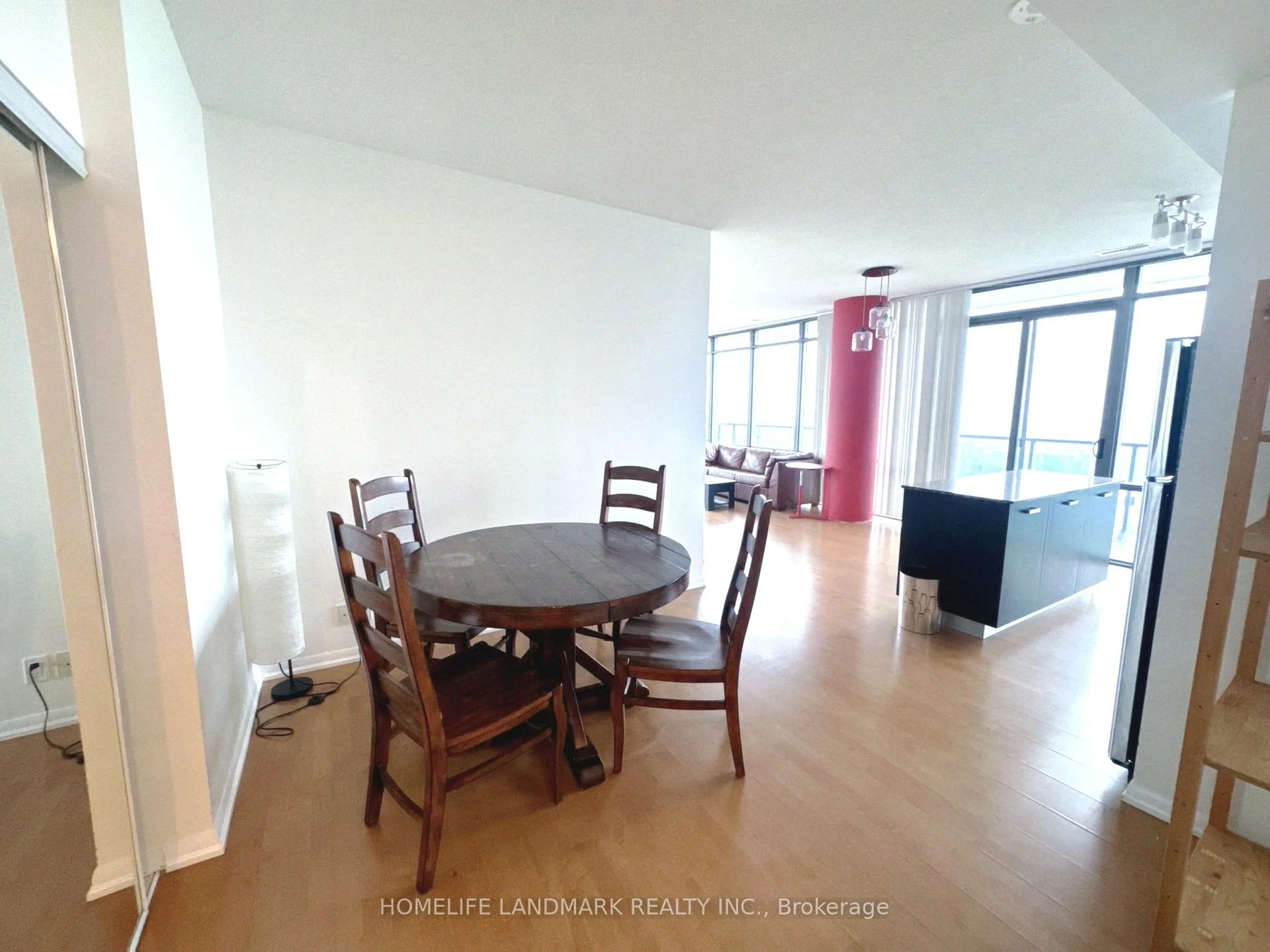 Photo 13 of Unit 3310, 832 Bay Street, Toronto, Bay Street Corridor — HOMEH