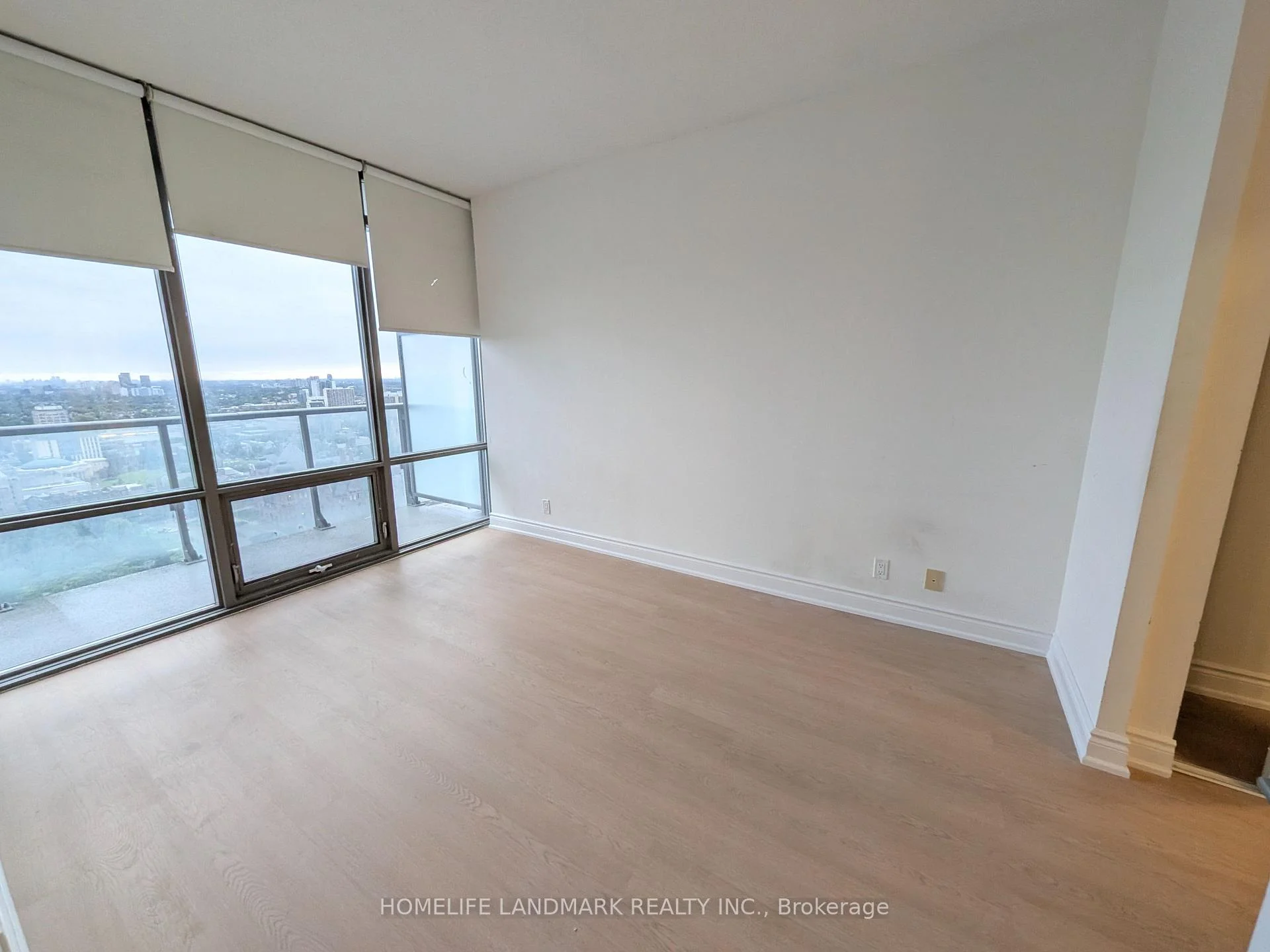 Photo 41 of Unit 3310, 832 Bay Street, Toronto, Bay Street Corridor — HOMEH