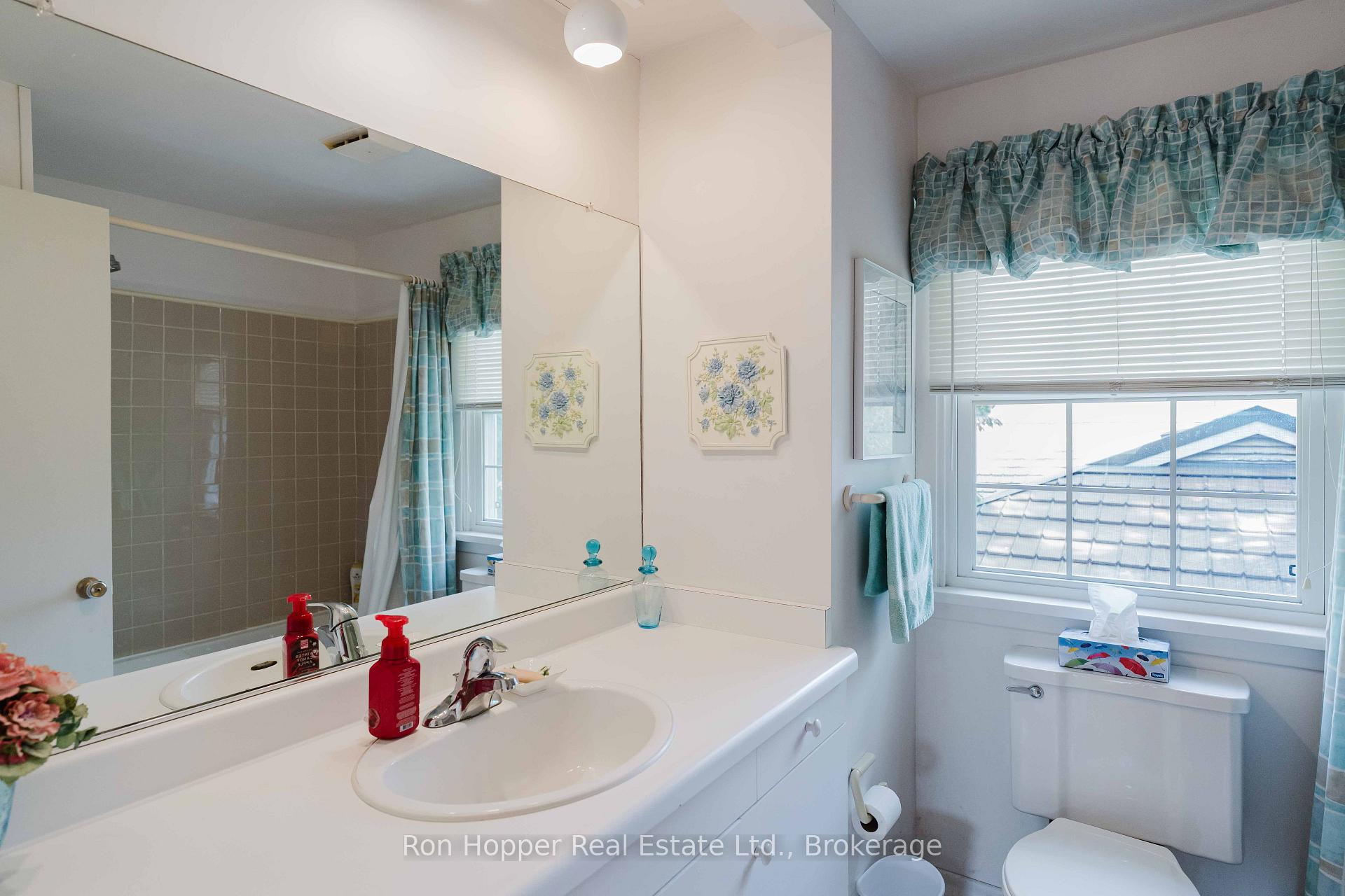 Photo 21 of 680 6th Avenue W, Owen Sound — HOMEH