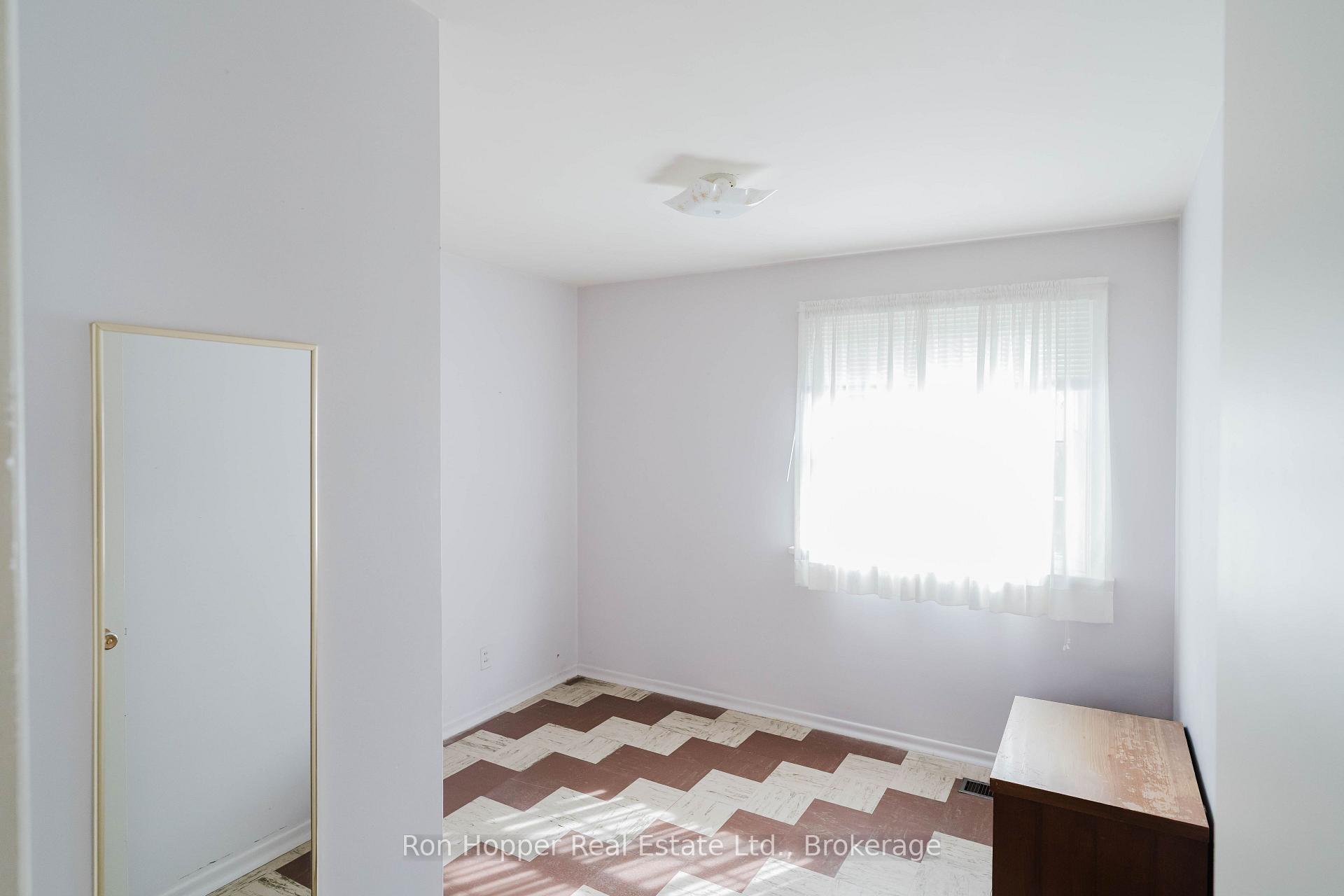 Photo 26 of 680 6th Avenue W, Owen Sound — HOMEH