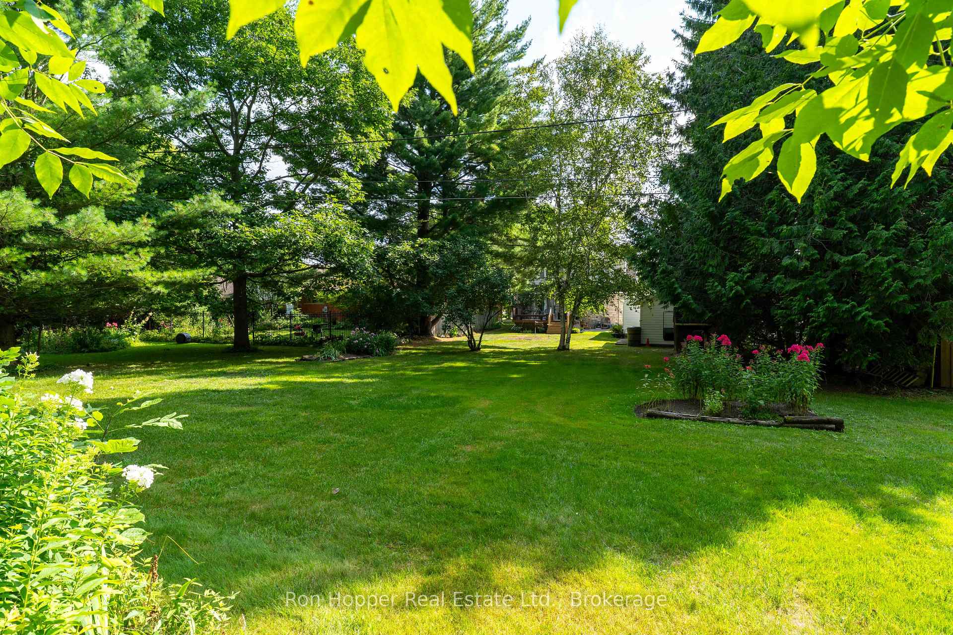 Photo 36 of 680 6th Avenue W, Owen Sound — HOMEH