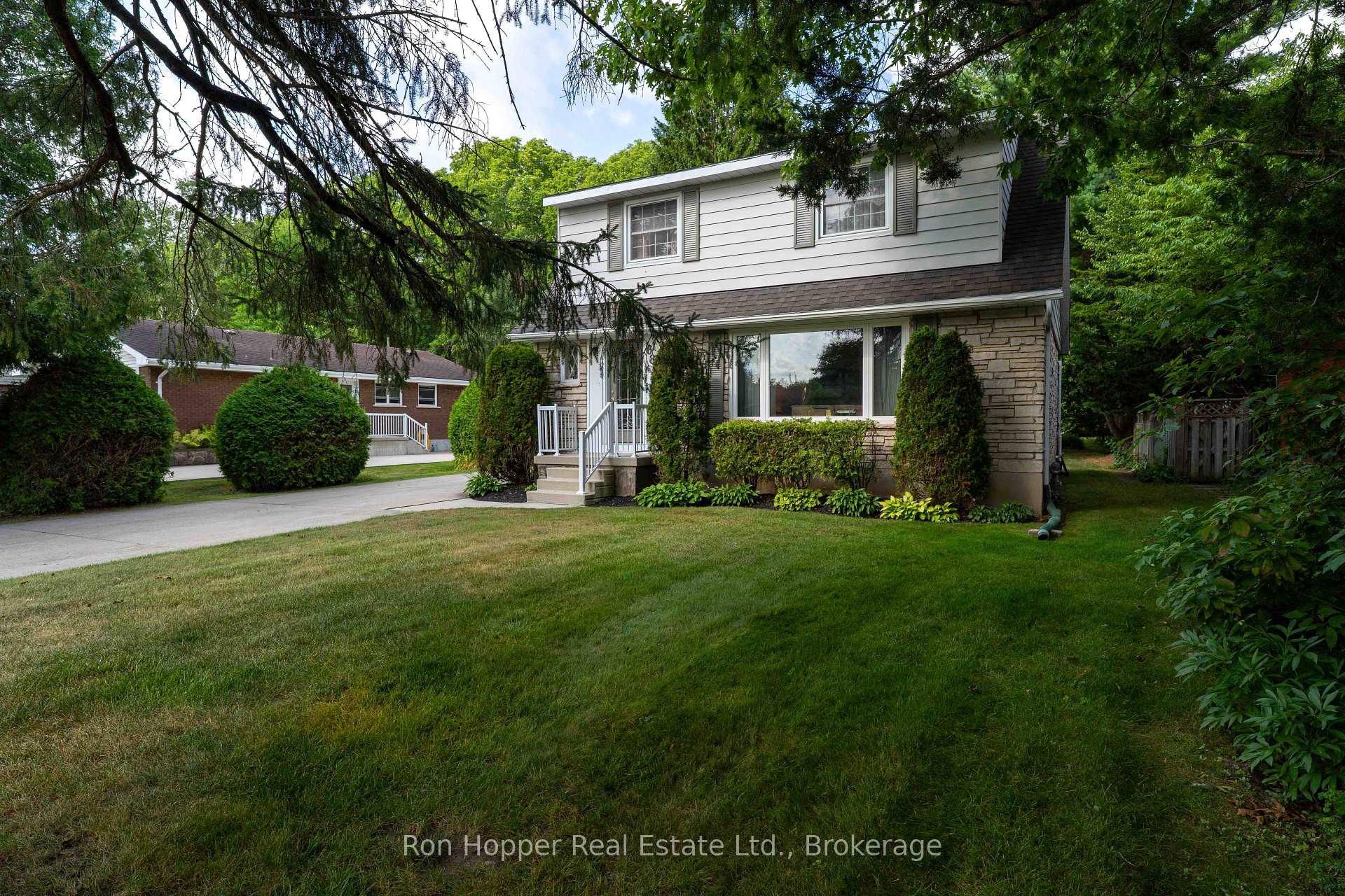 Photo 38 of 680 6th Avenue W, Owen Sound — HOMEH