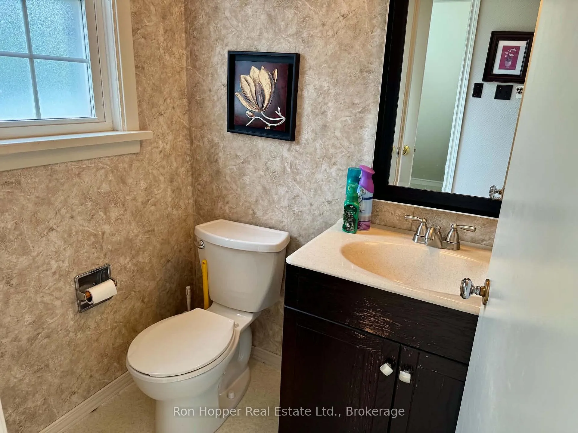 Photo 18 of 680 6th Avenue W, Owen Sound — HOMEH