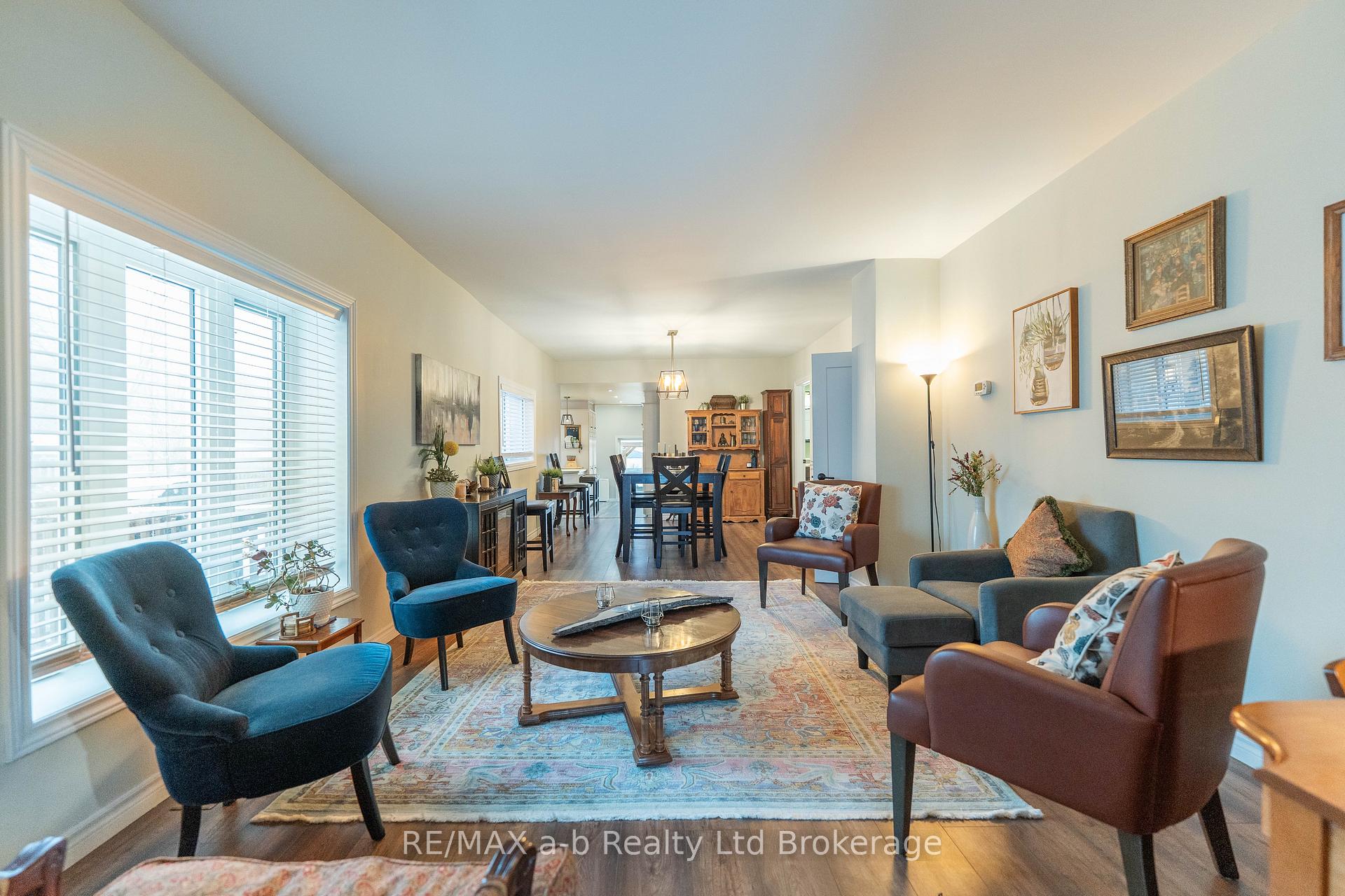Photo 8 of 13 Potters Road N, Tillsonburg — HOMEH