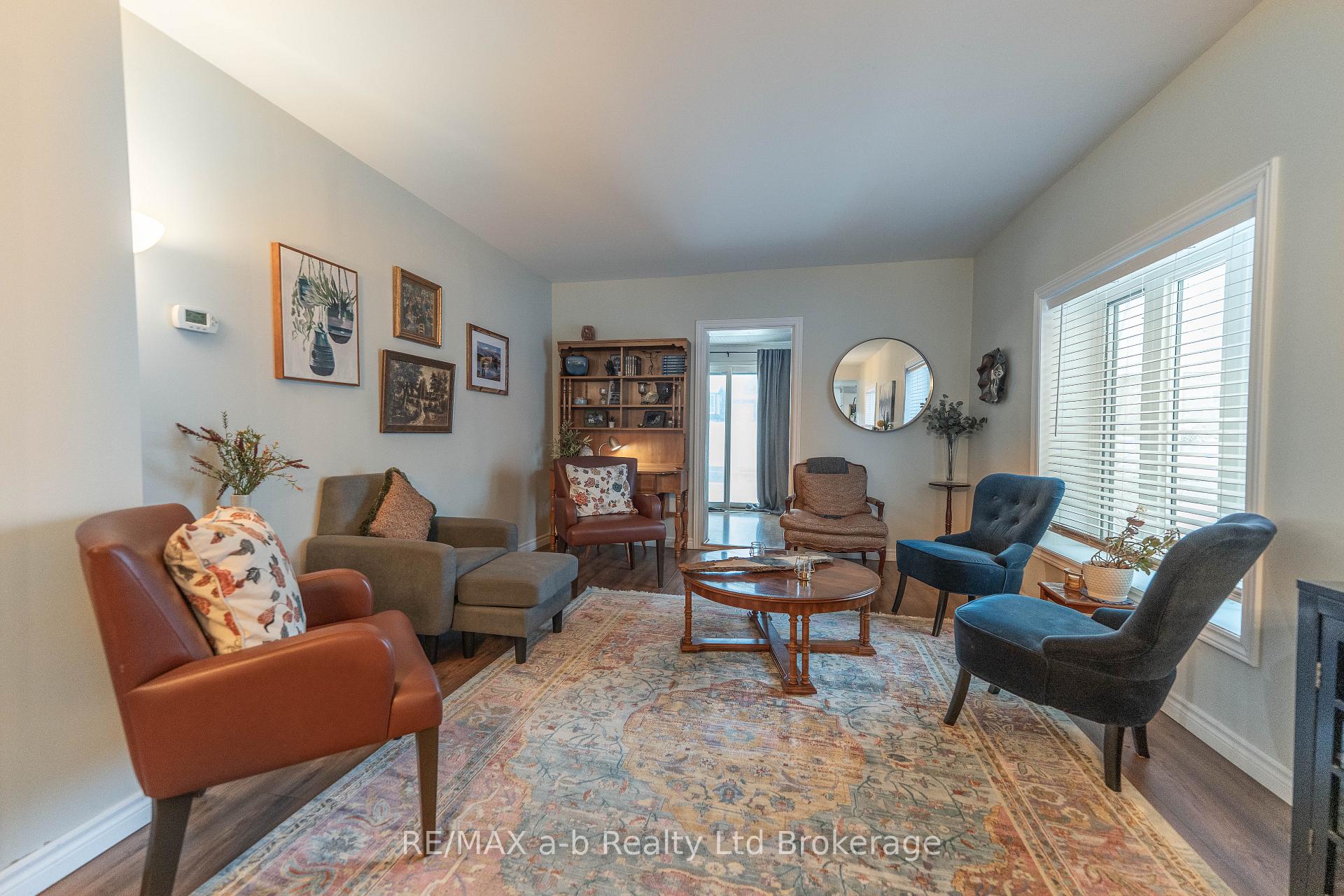 Photo 9 of 13 Potters Road N, Tillsonburg — HOMEH