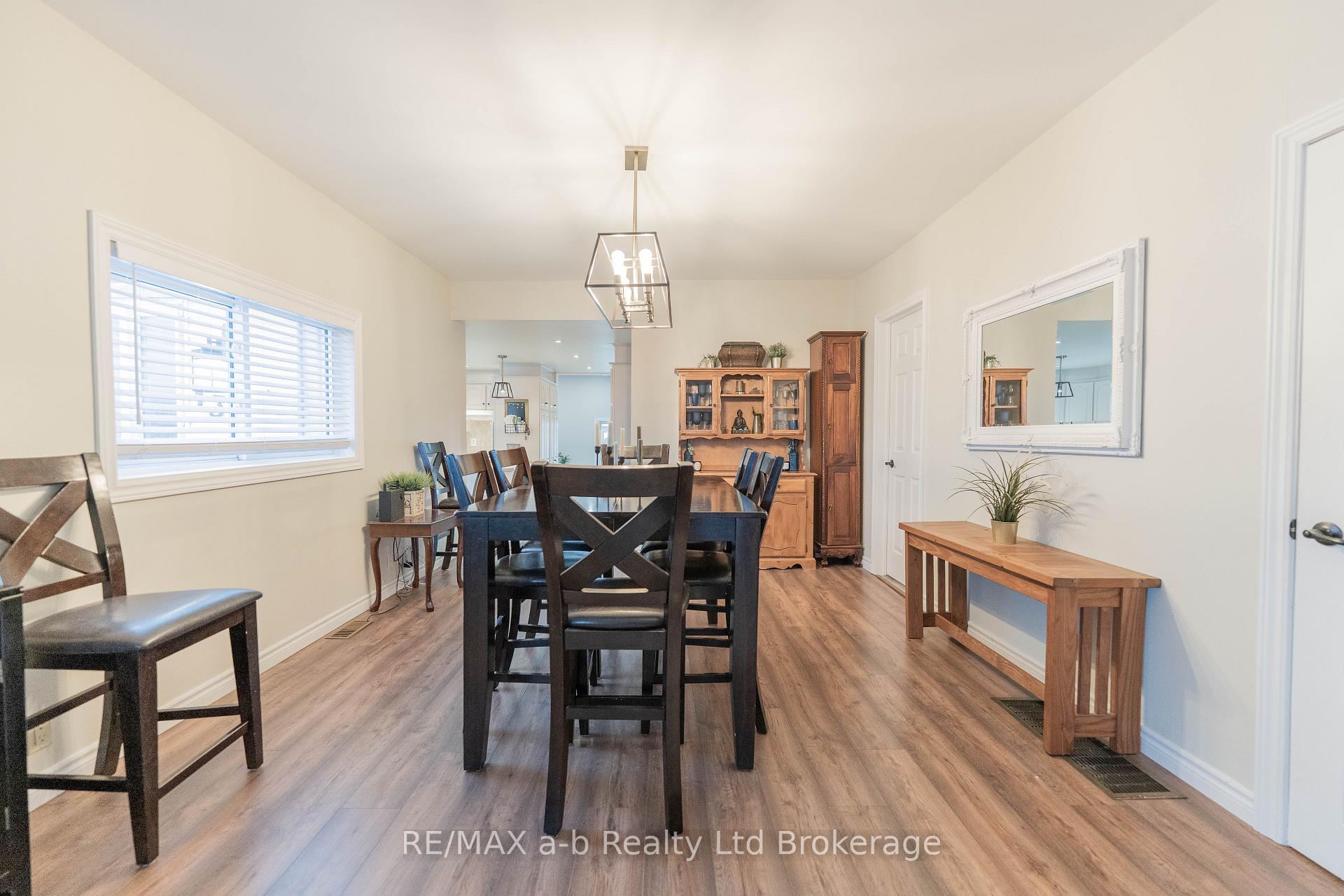 Photo 12 of 13 Potters Road N, Tillsonburg — HOMEH