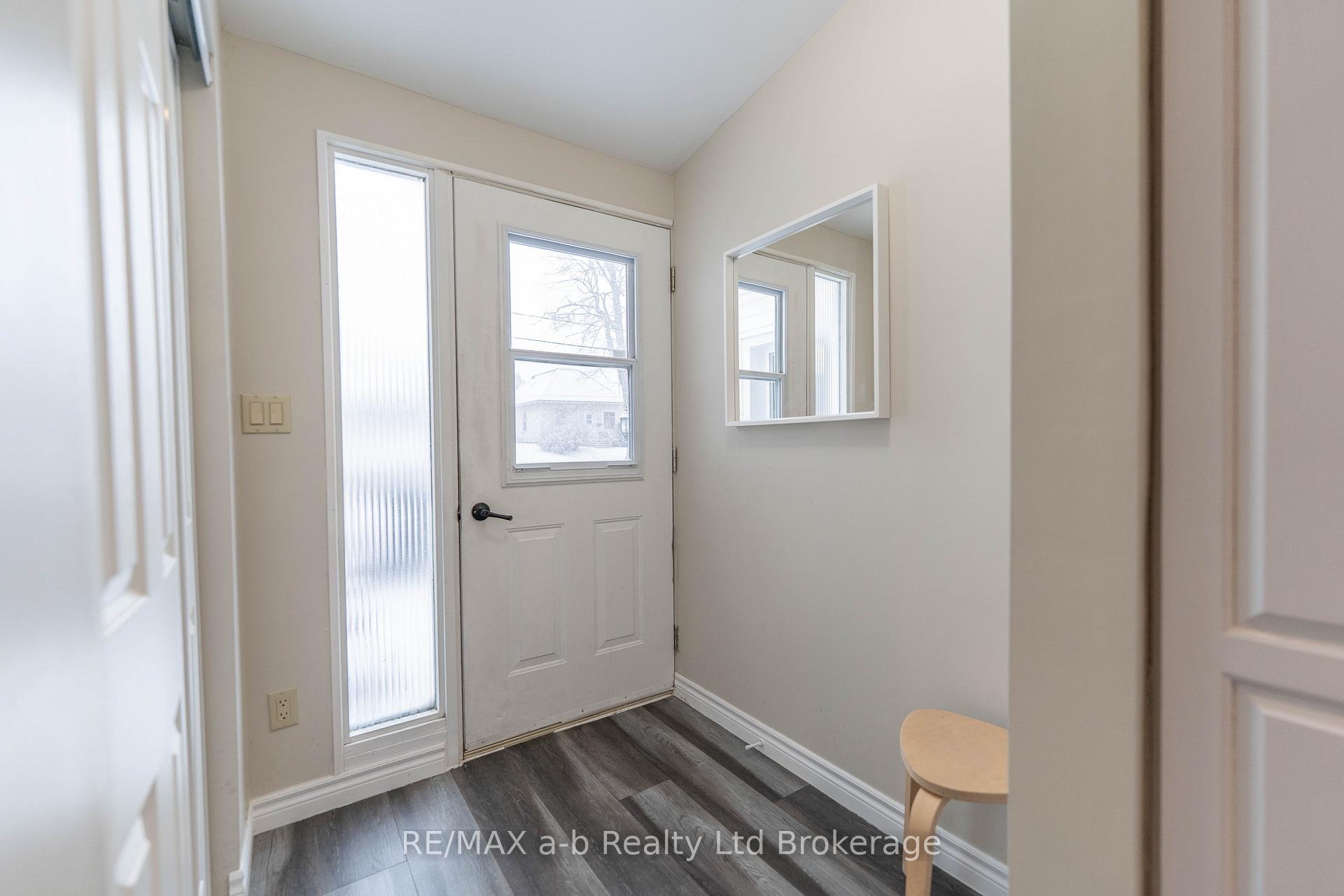 Photo 16 of 13 Potters Road N, Tillsonburg — HOMEH