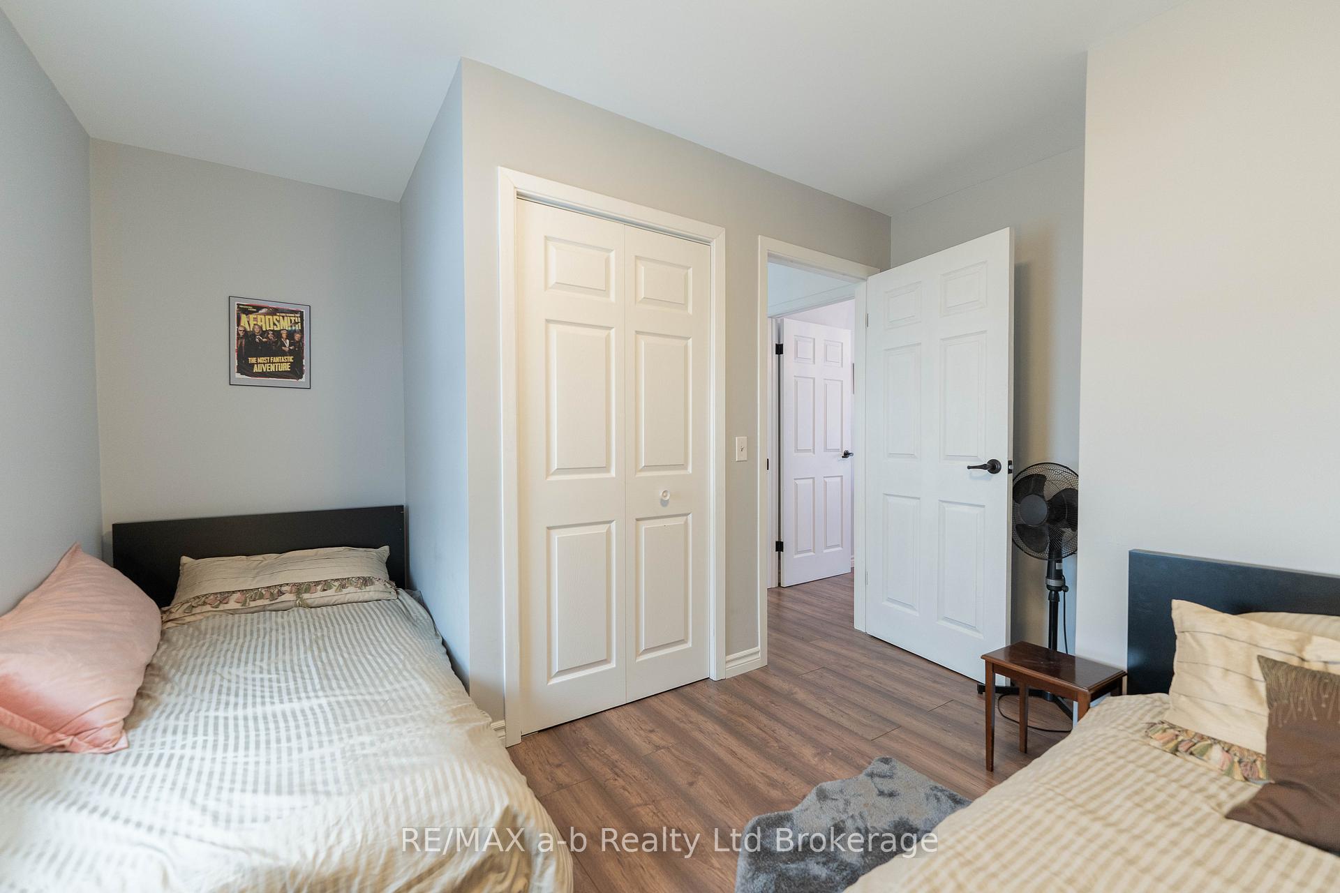 Photo 25 of 13 Potters Road N, Tillsonburg — HOMEH