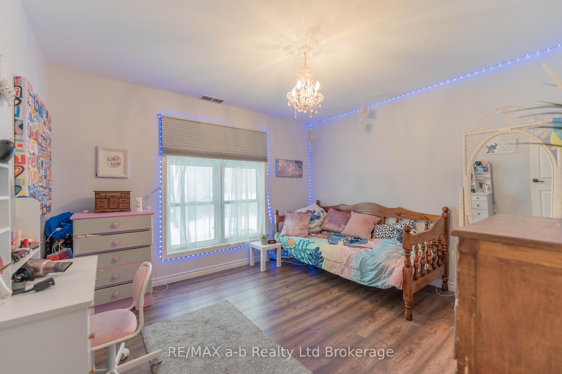 Photo 26 of 13 Potters Road N, Tillsonburg — HOMEH