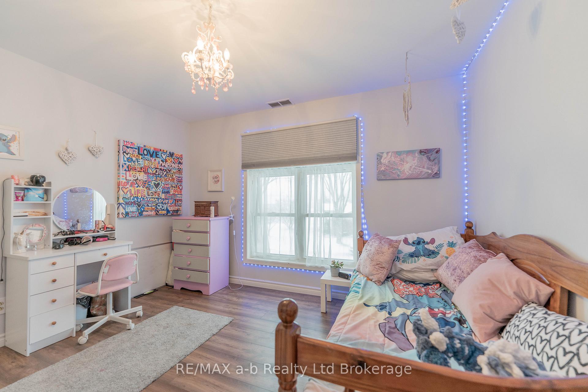 Photo 27 of 13 Potters Road N, Tillsonburg — HOMEH