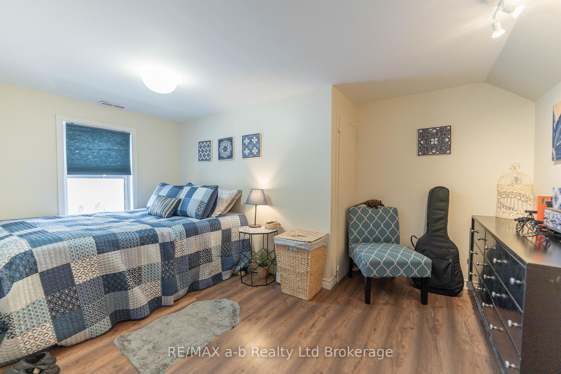 Photo 31 of 13 Potters Road N, Tillsonburg — HOMEH