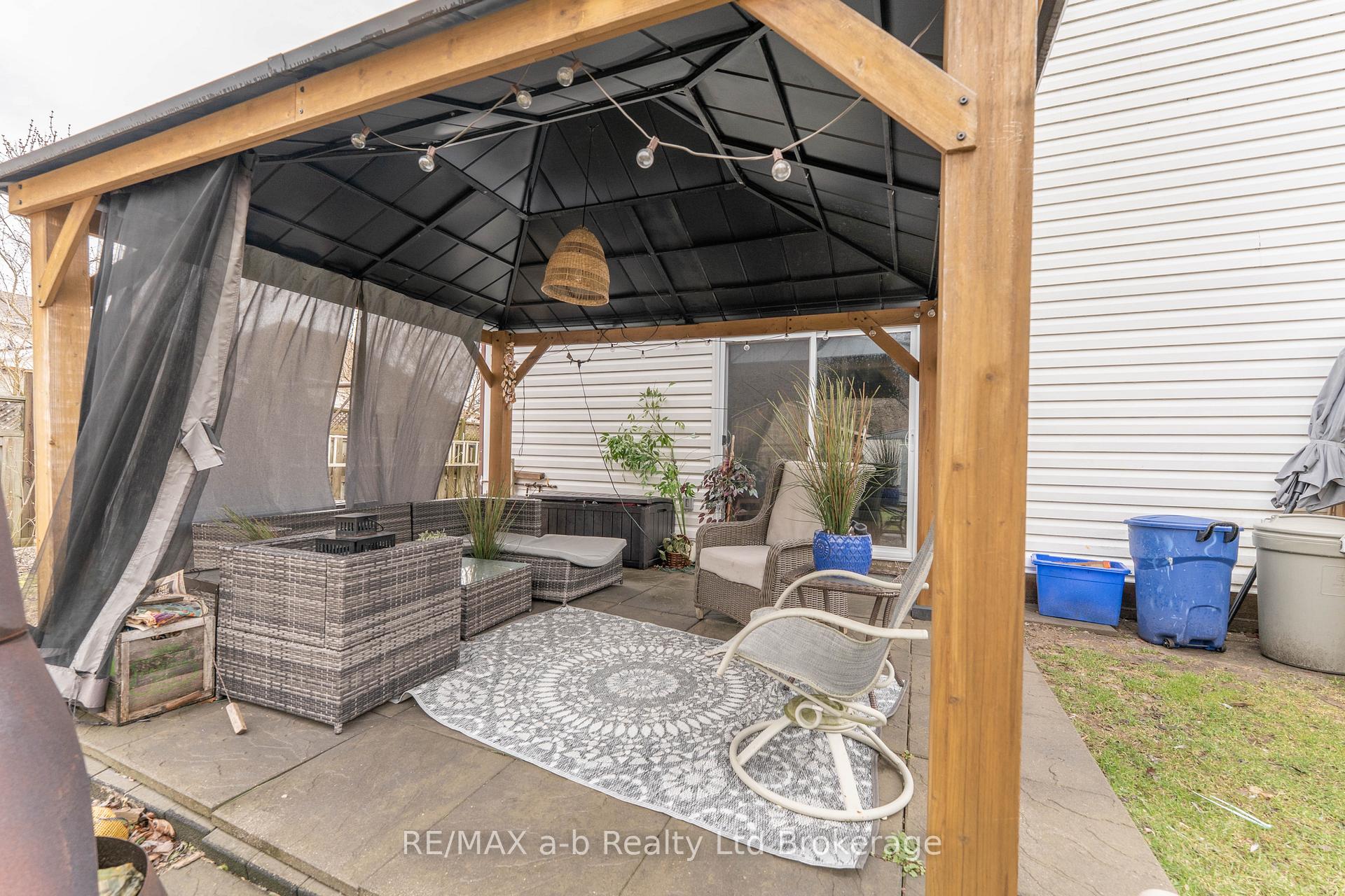 Photo 36 of 13 Potters Road N, Tillsonburg — HOMEH
