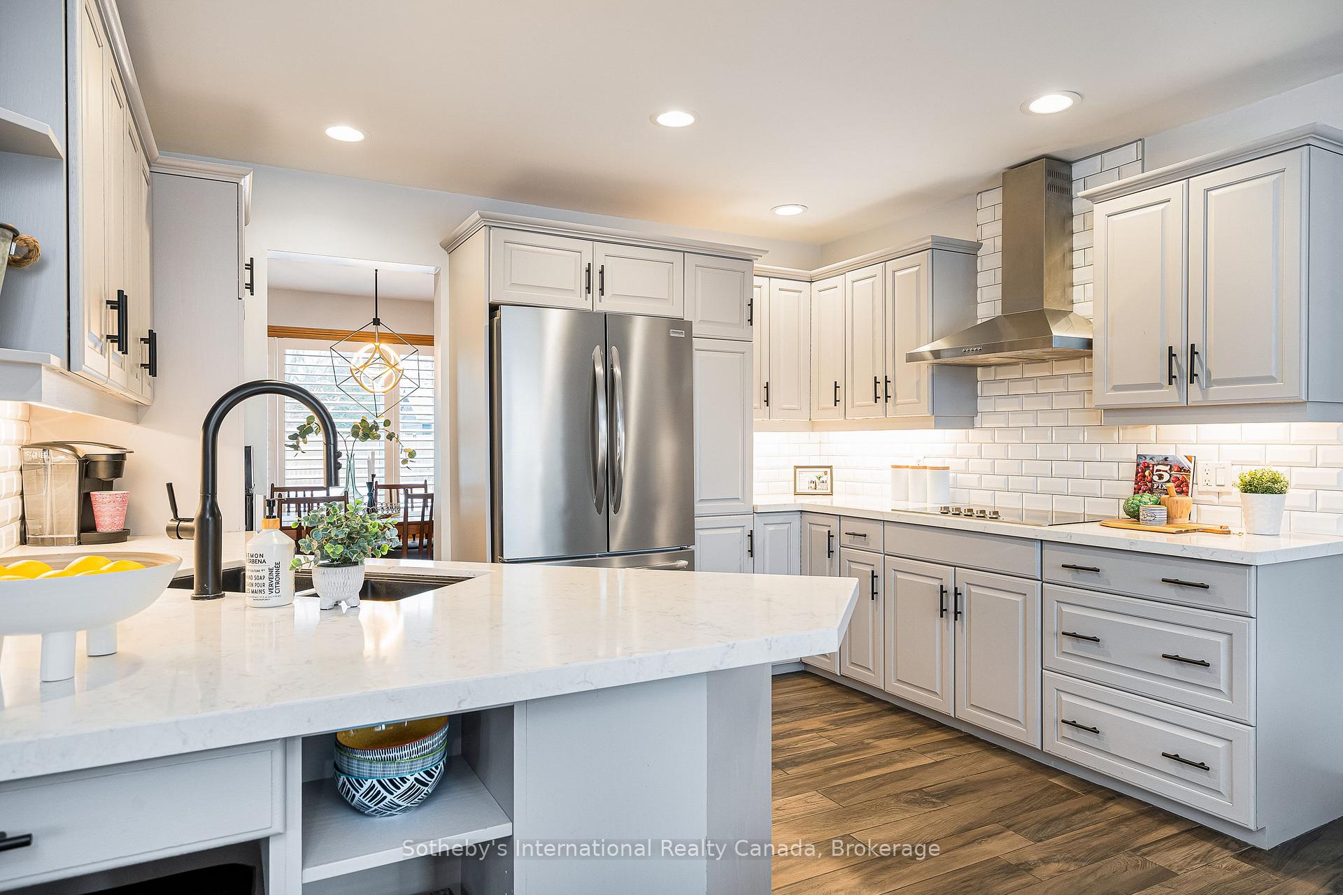 Photo 2 of 154 Mary Street, Clearview, Creemore — HOMEH