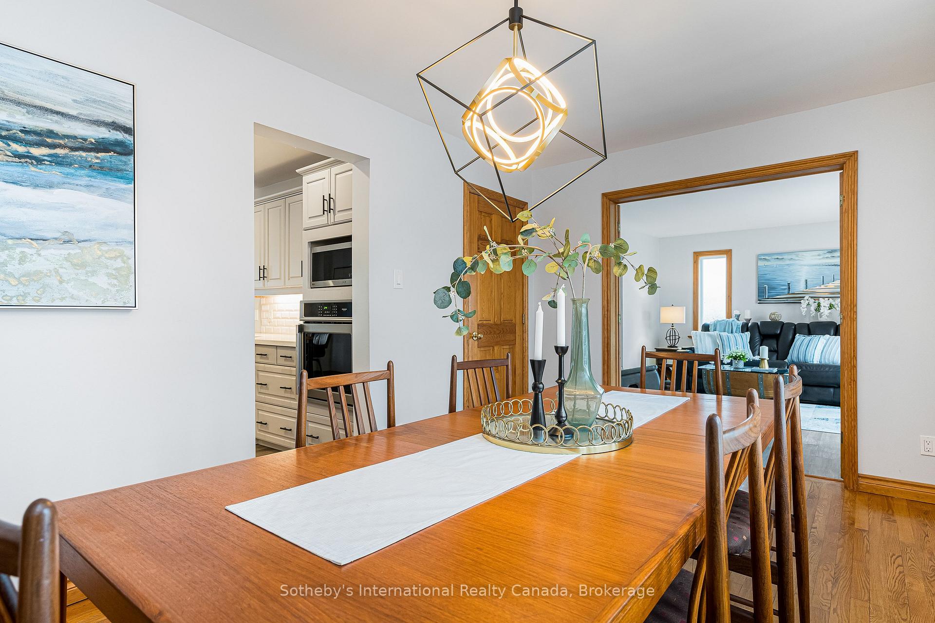 Photo 16 of 154 Mary Street, Clearview, Creemore — HOMEH