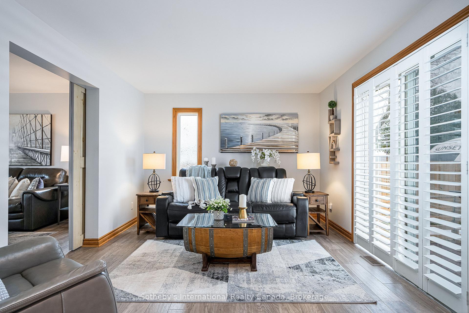 Photo 13 of 154 Mary Street, Clearview, Creemore — HOMEH