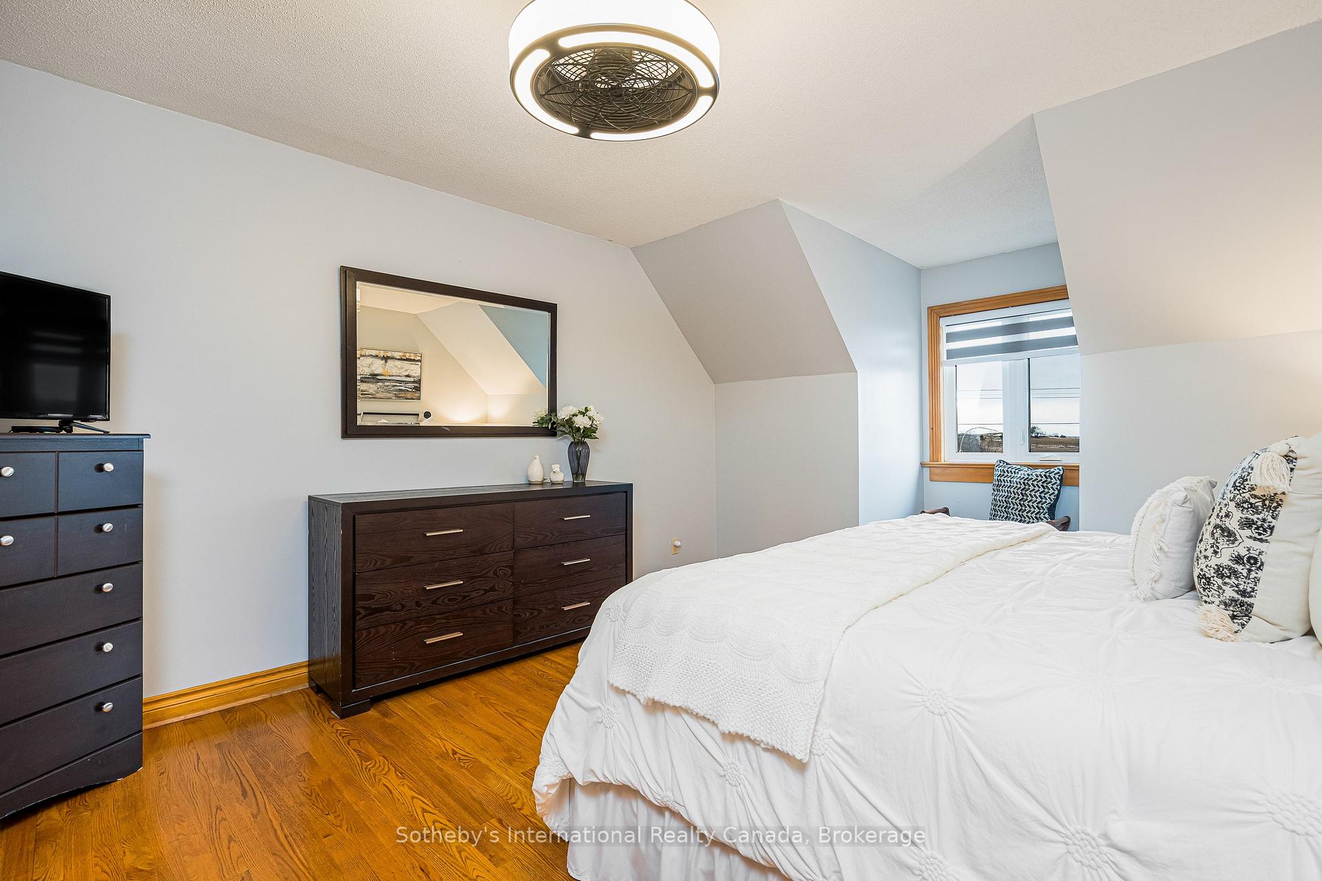 Photo 22 of 154 Mary Street, Clearview, Creemore — HOMEH