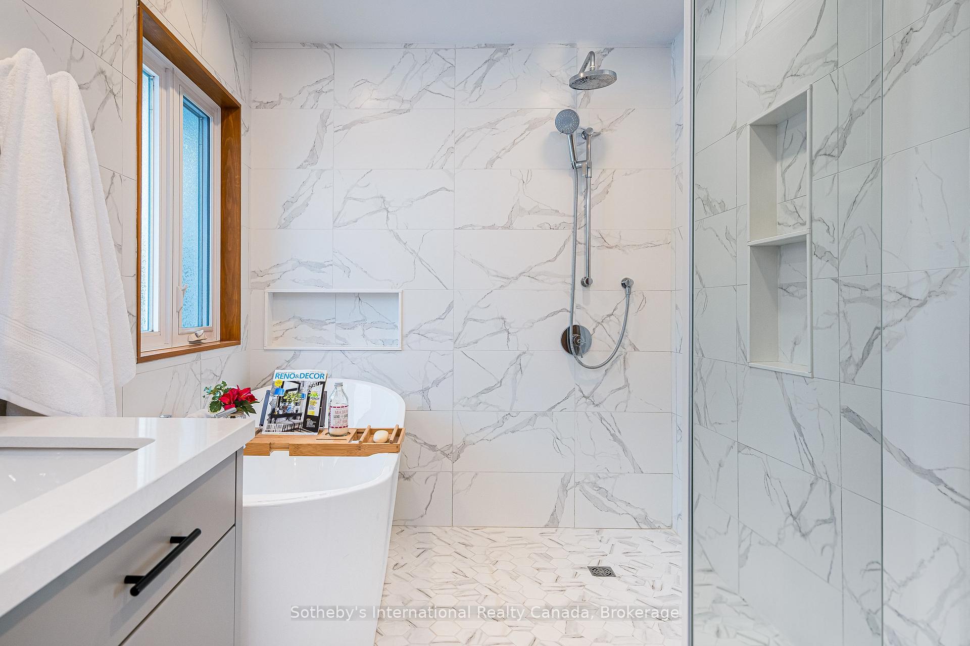 Photo 24 of 154 Mary Street, Clearview, Creemore — HOMEH