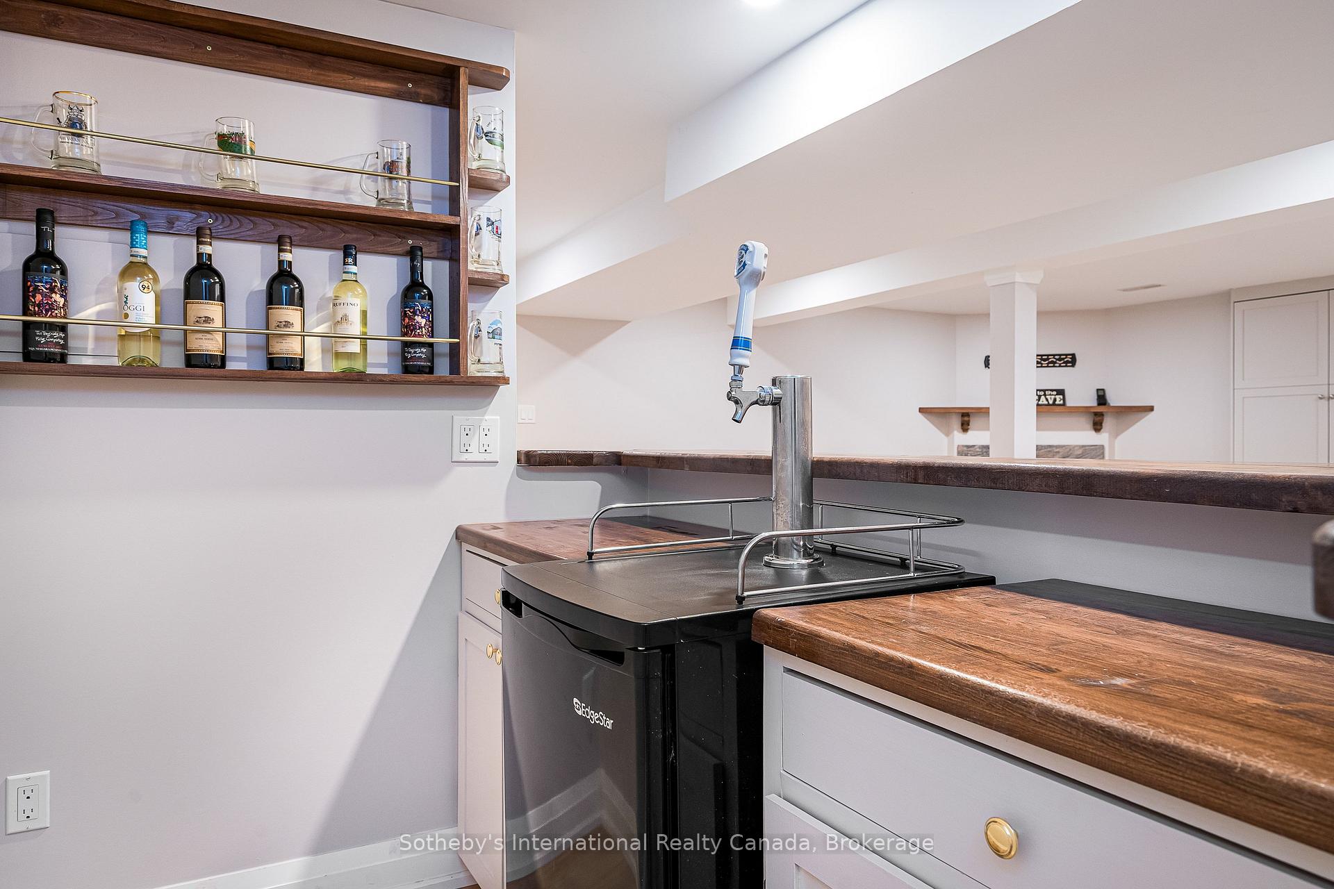 Photo 31 of 154 Mary Street, Clearview, Creemore — HOMEH
