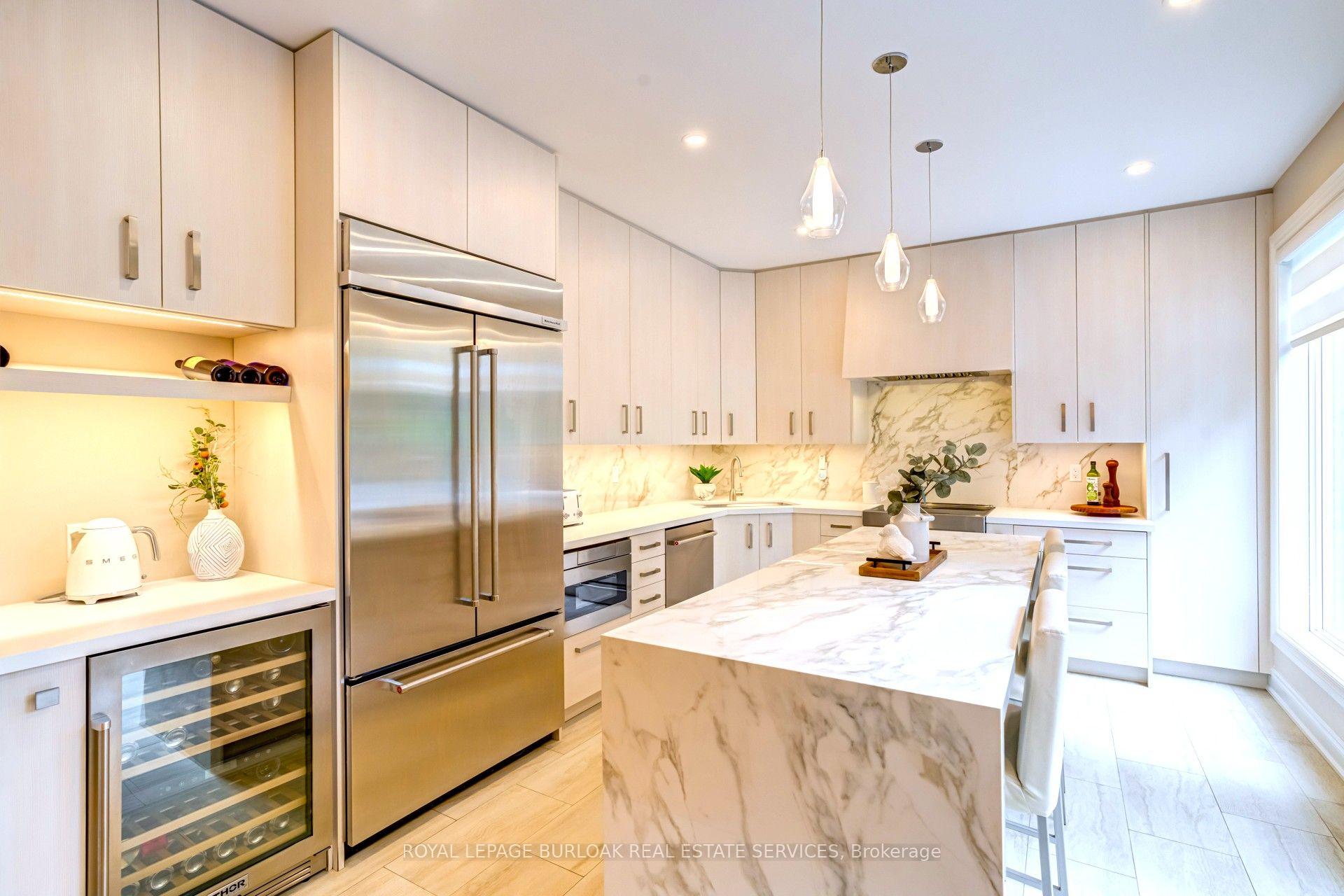 Photo 8 of 2342 Lionstone Drive, Oakville, Westmount — HOMEH