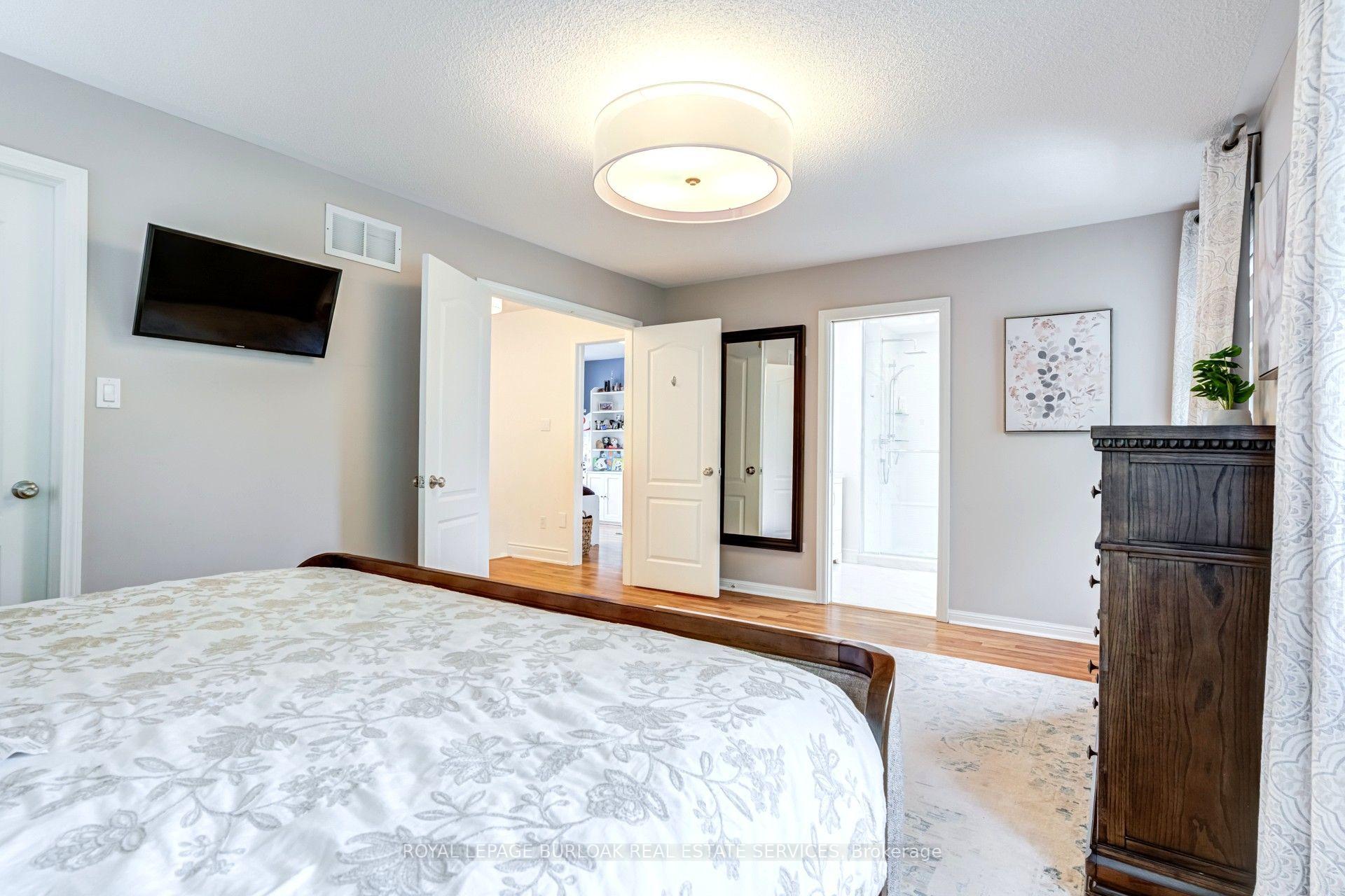 Photo 13 of 2342 Lionstone Drive, Oakville, Westmount — HOMEH