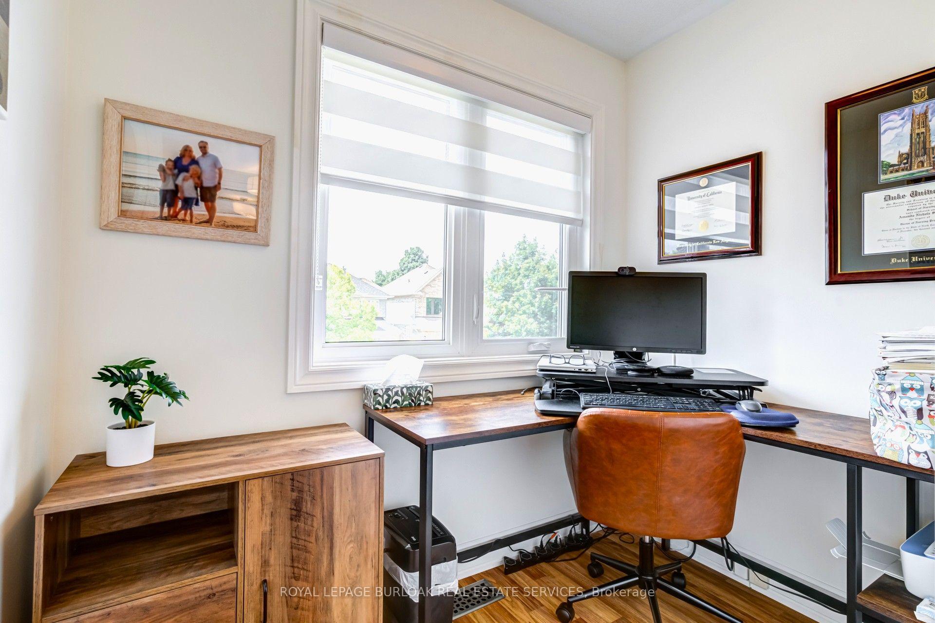 Photo 20 of 2342 Lionstone Drive, Oakville, Westmount — HOMEH