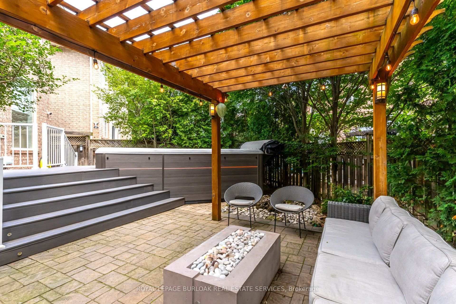 Photo 34 of 2342 Lionstone Drive, Oakville, Westmount — HOMEH