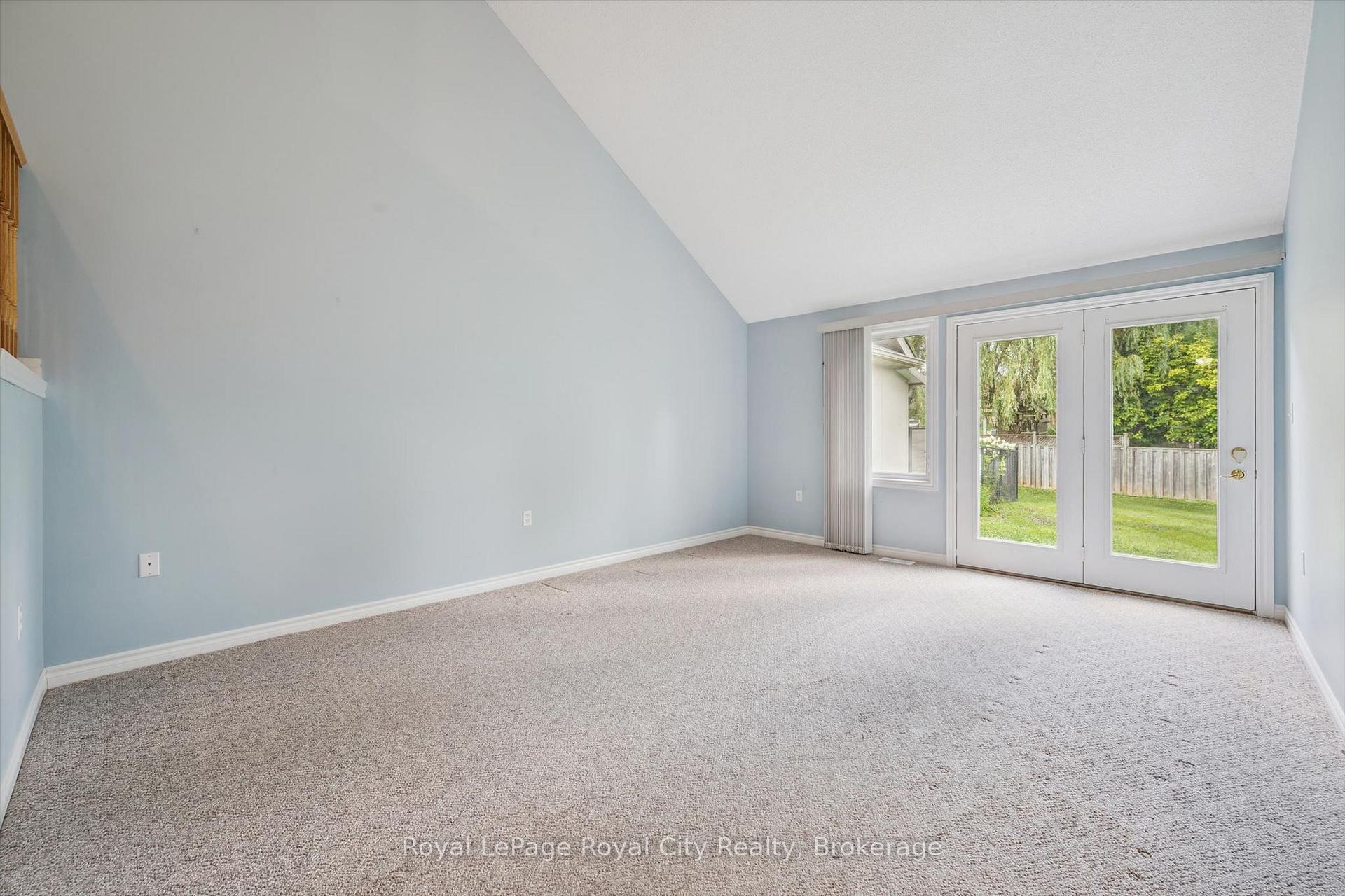 Photo 9 of 46 Terraview Crescent, Guelph, Kortright West — HOMEH