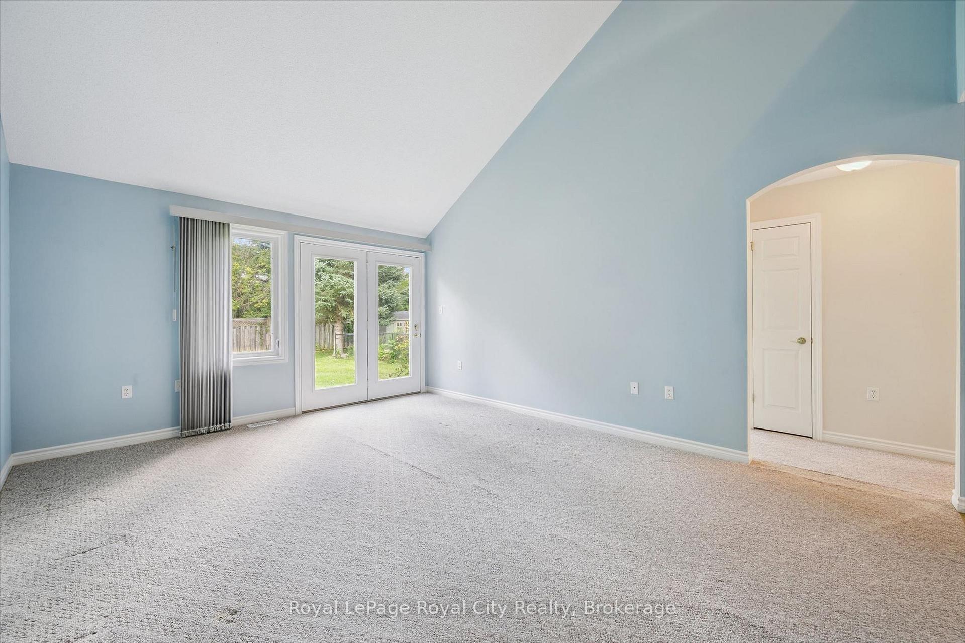 Photo 14 of 46 Terraview Crescent, Guelph, Kortright West — HOMEH