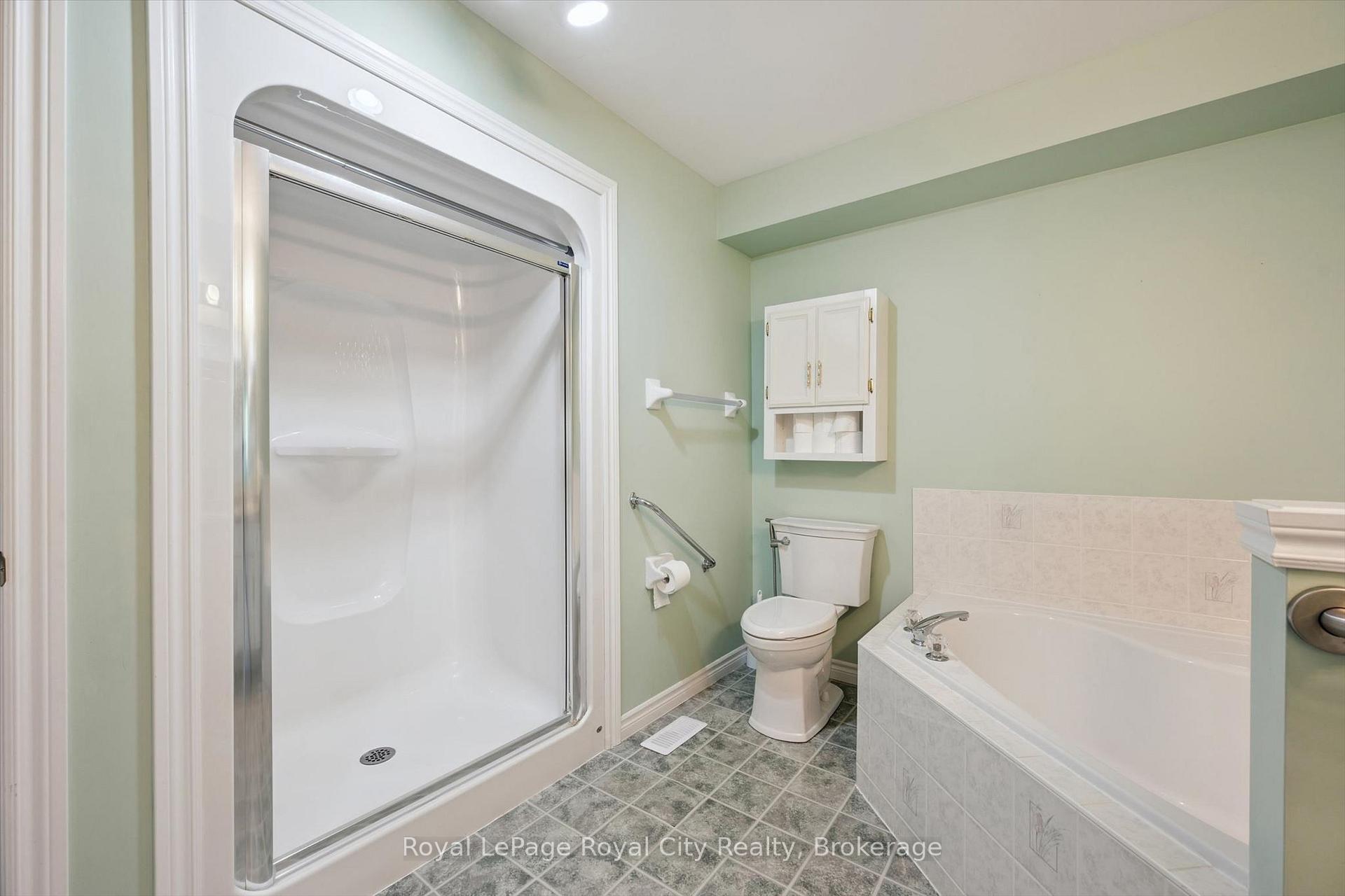 Photo 20 of 46 Terraview Crescent, Guelph, Kortright West — HOMEH