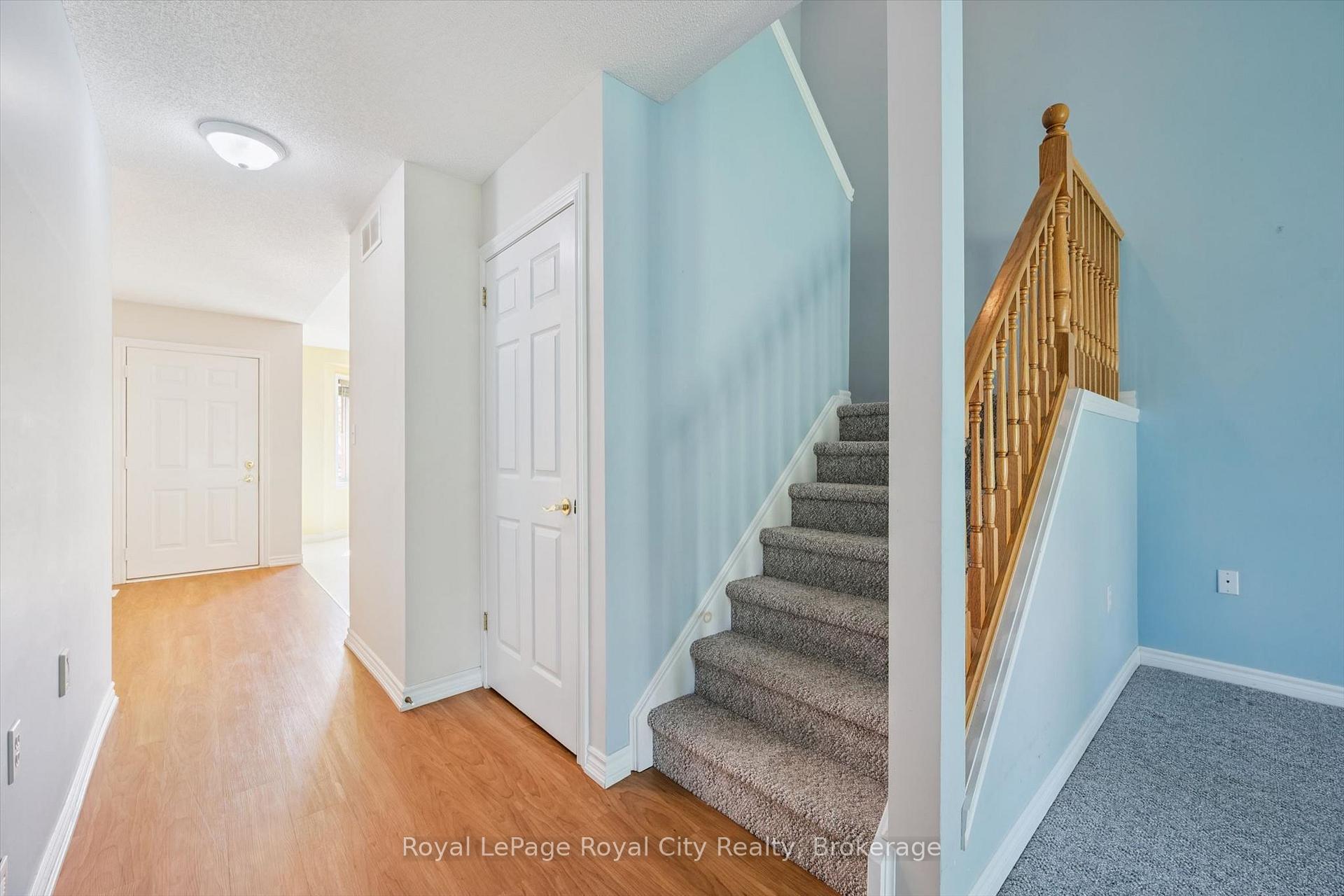 Photo 21 of 46 Terraview Crescent, Guelph, Kortright West — HOMEH