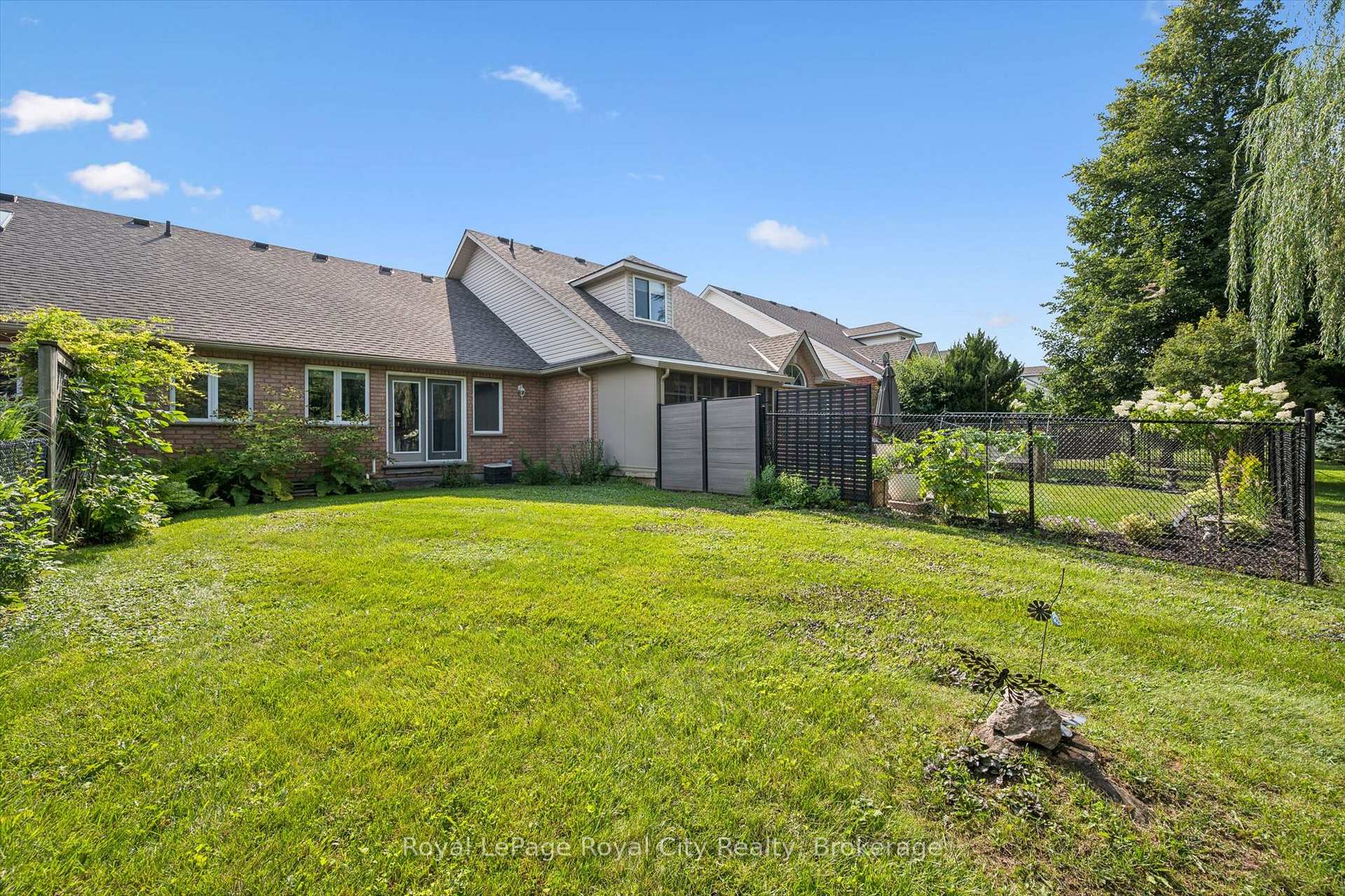 Photo 33 of 46 Terraview Crescent, Guelph, Kortright West — HOMEH