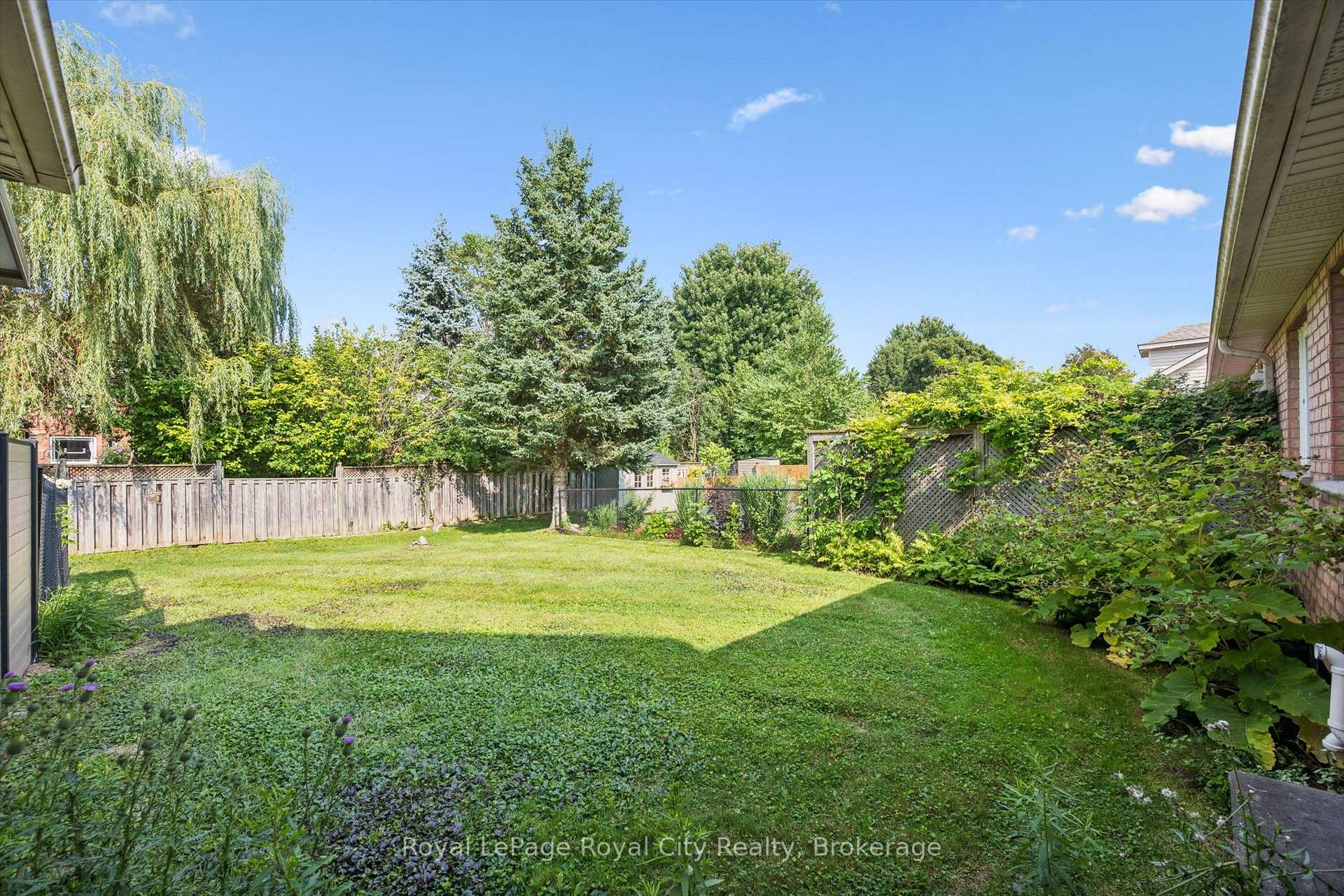Photo 34 of 46 Terraview Crescent, Guelph, Kortright West — HOMEH