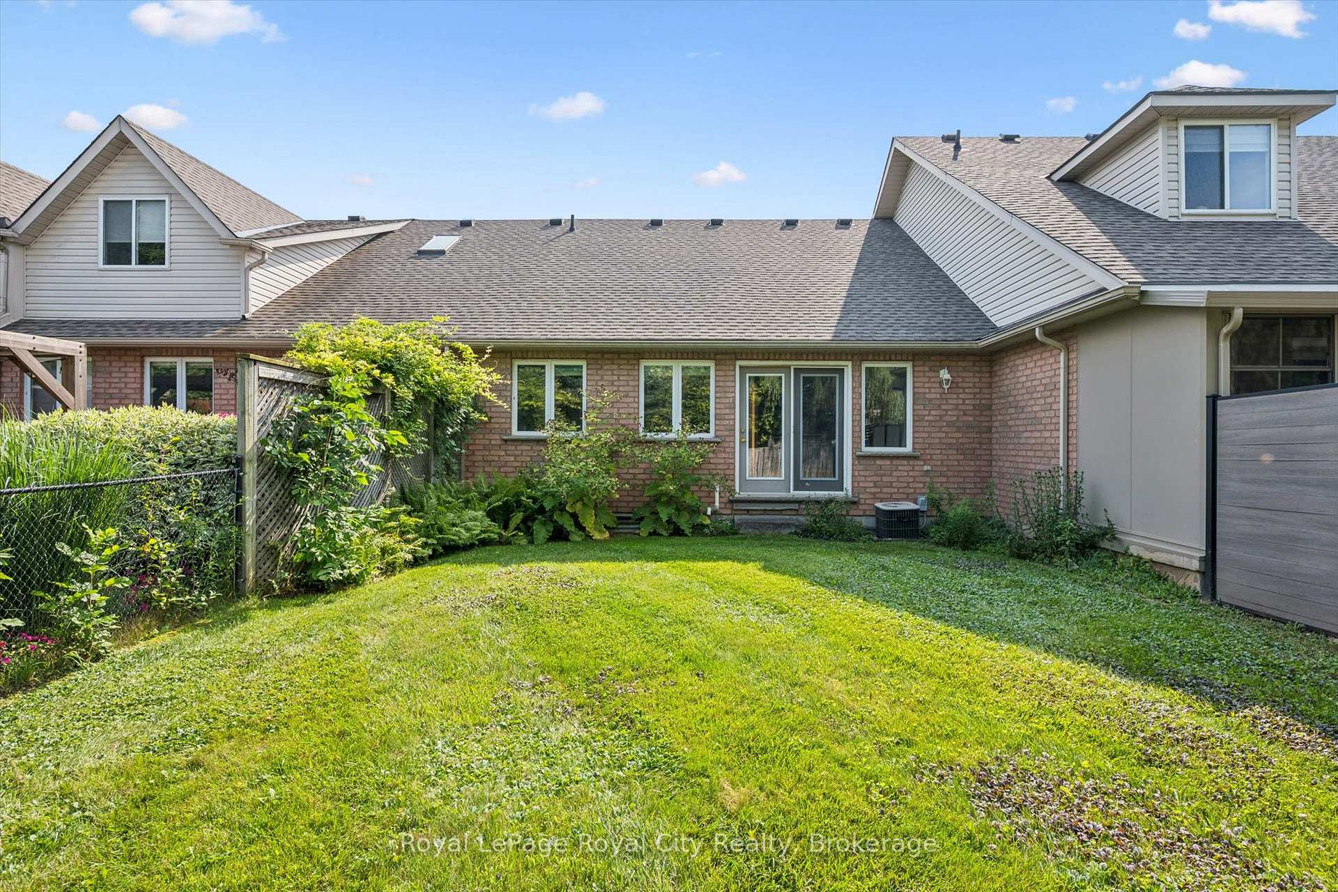 Photo 35 of 46 Terraview Crescent, Guelph, Kortright West — HOMEH