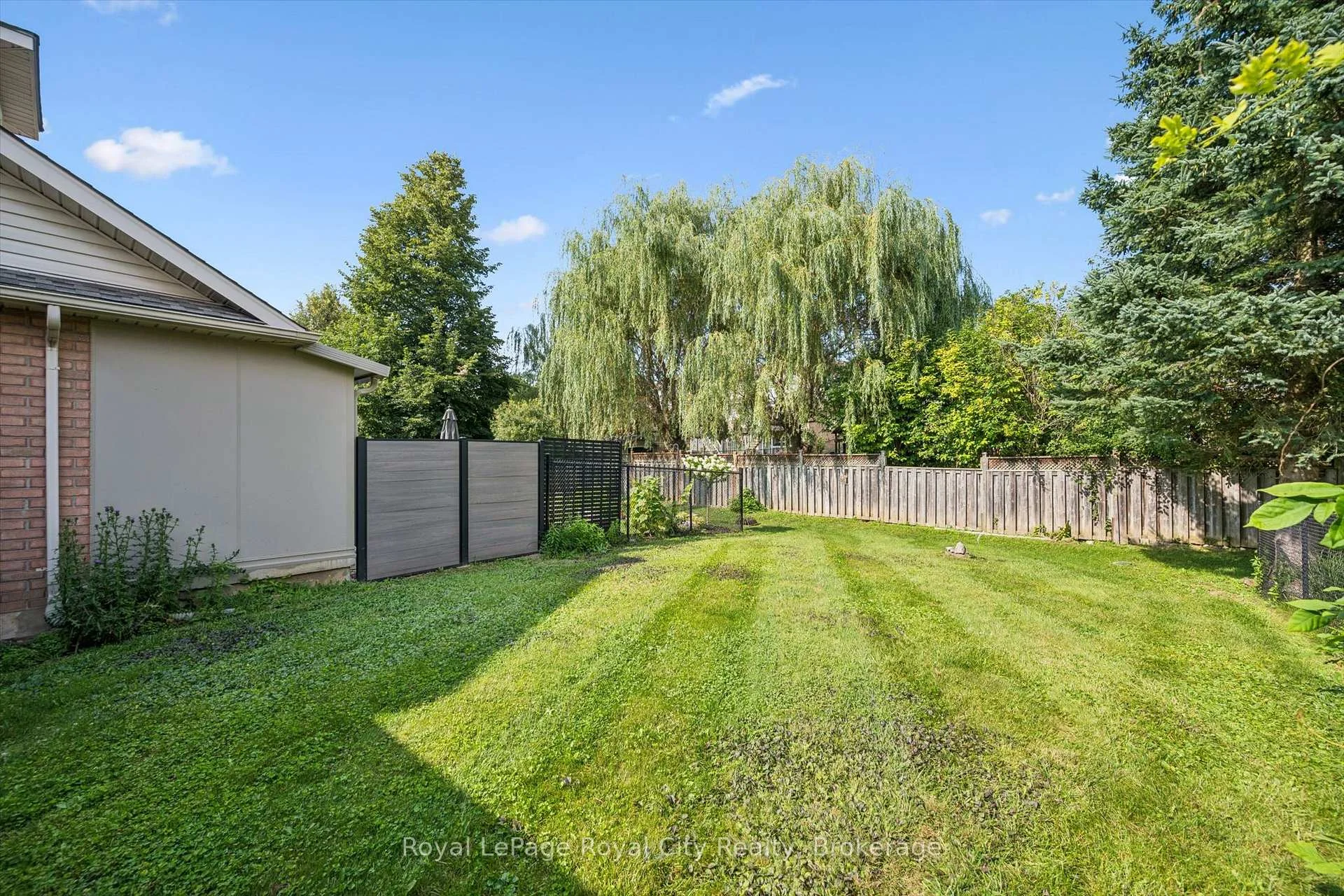 Photo 48 of 46 Terraview Crescent, Guelph, Kortright West — HOMEH