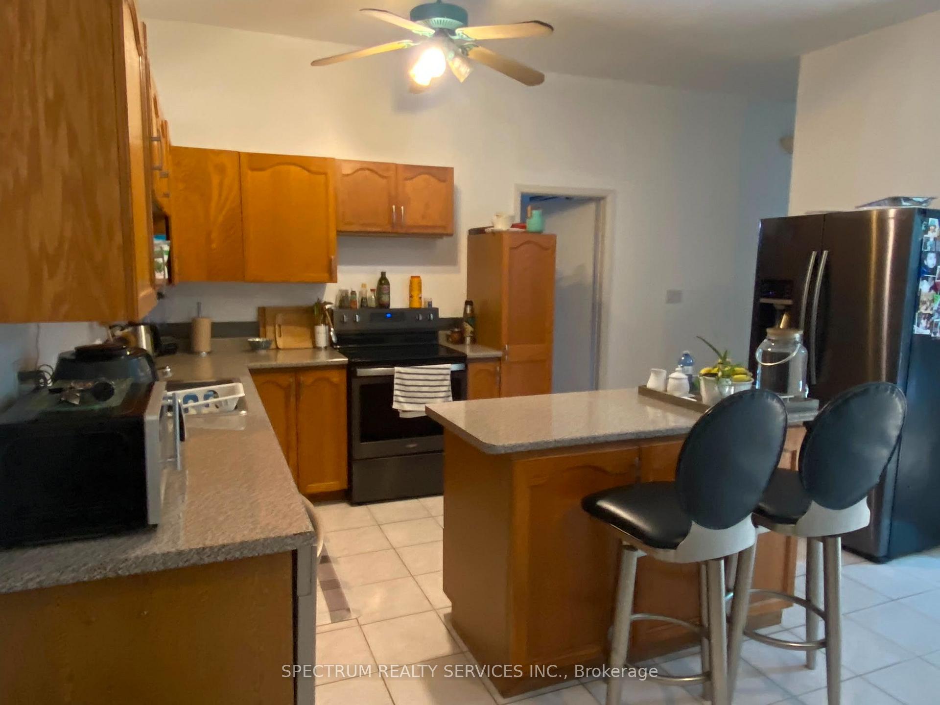 Photo 14 of Unit Rear Main Floor Loft, 3126 Dundas Street, Toronto, Junction Area — HOMEH