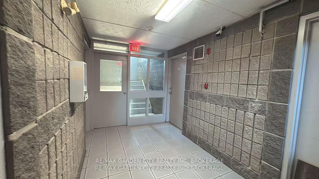 Photo 7 of Unit 201, 210 Pelham Road, St. Catharines, Western Hill — HOMEH