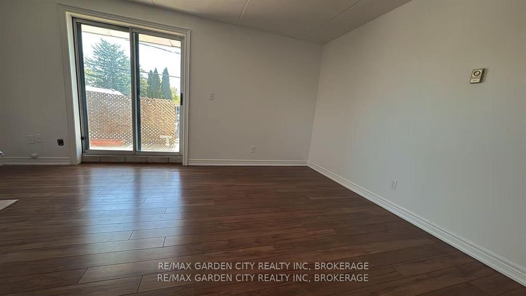 Photo 14 of Unit 201, 210 Pelham Road, St. Catharines, Western Hill — HOMEH