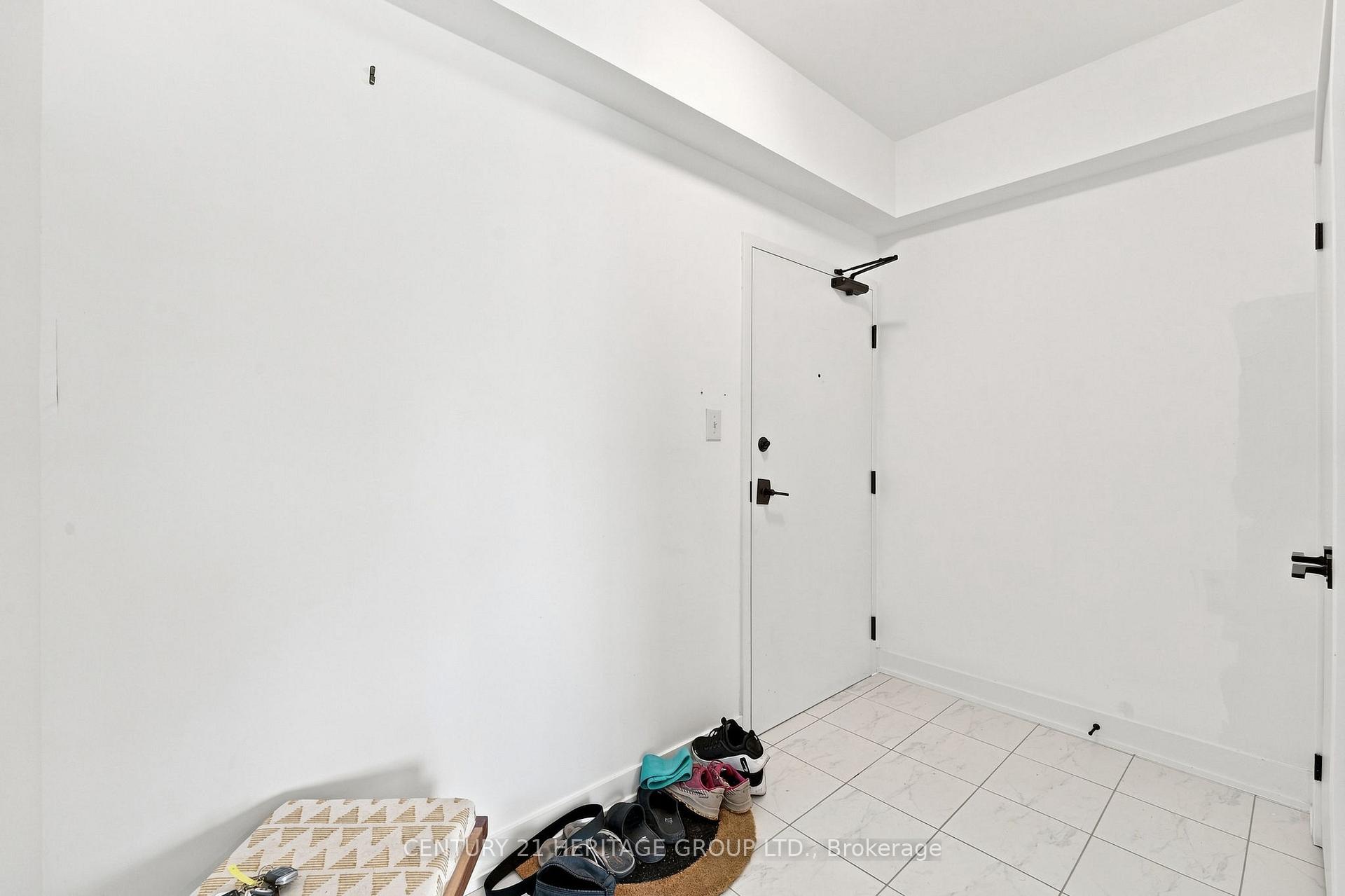 Photo 7 of Unit 502, 10 Culinary Lane, Barrie, Rural Barrie Southeast — HOMEH