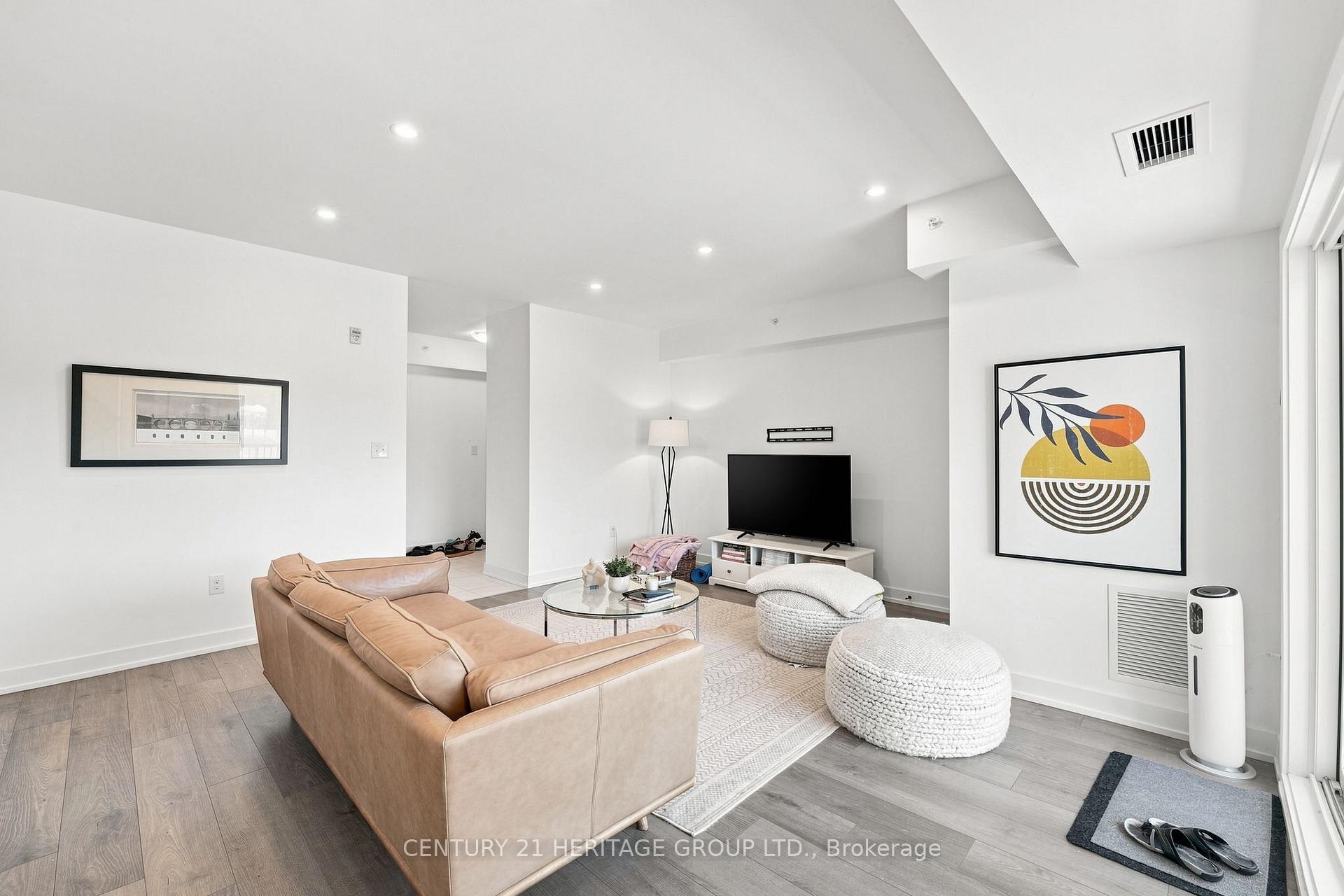 Photo 11 of Unit 502, 10 Culinary Lane, Barrie, Rural Barrie Southeast — HOMEH