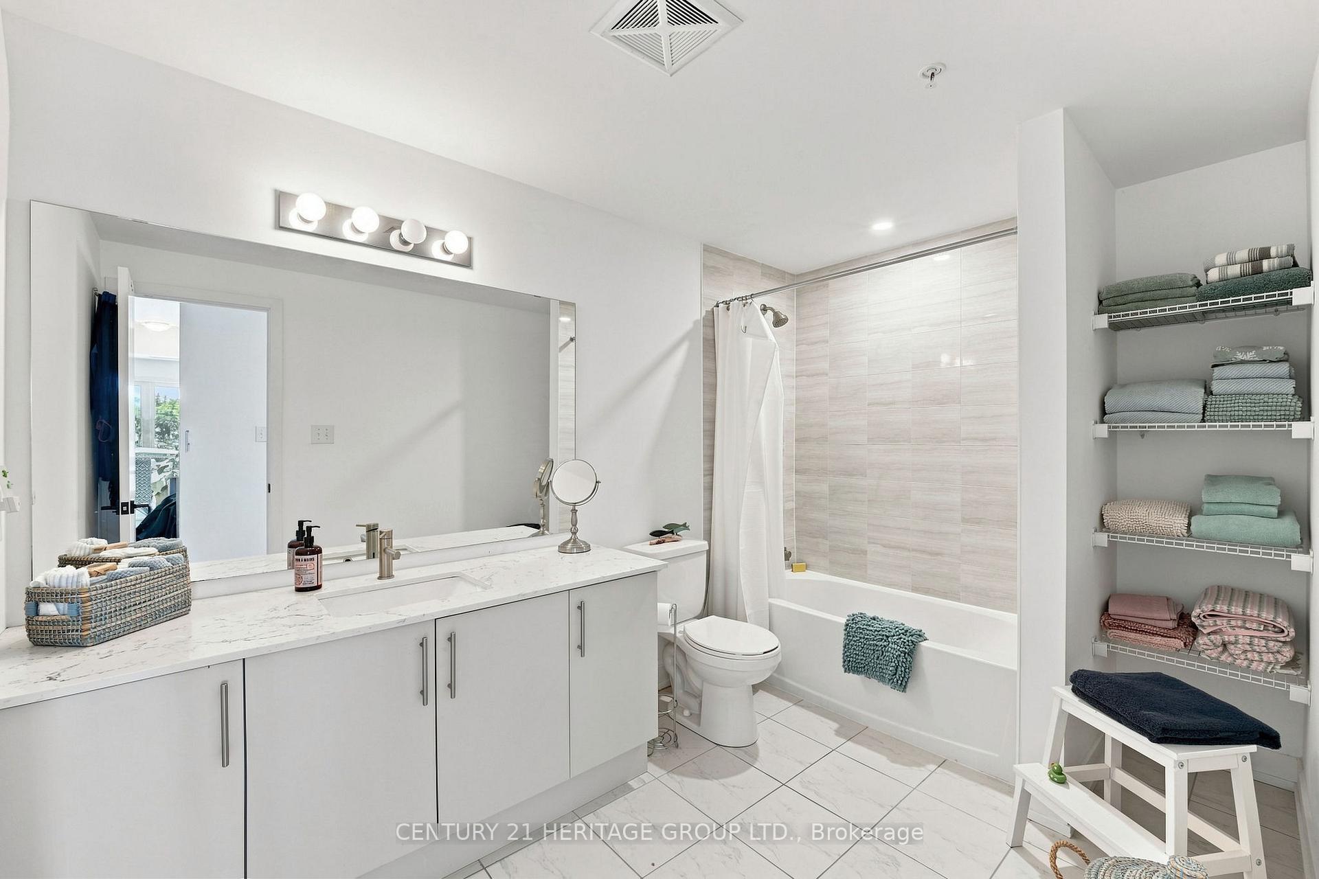 Photo 33 of Unit 502, 10 Culinary Lane, Barrie, Rural Barrie Southeast — HOMEH