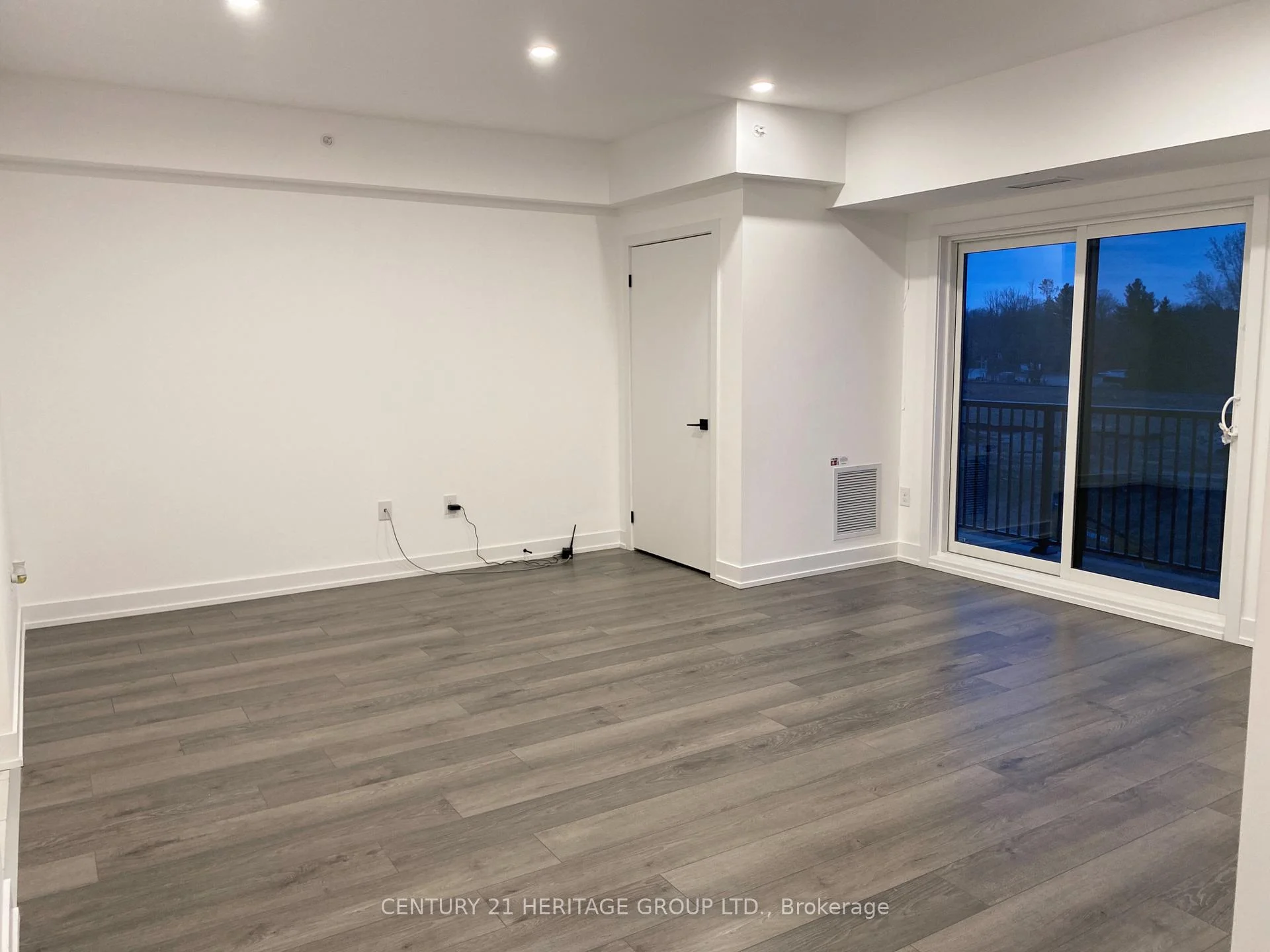 Photo 30 of Unit 502, 10 Culinary Lane, Barrie, Rural Barrie Southeast — HOMEH