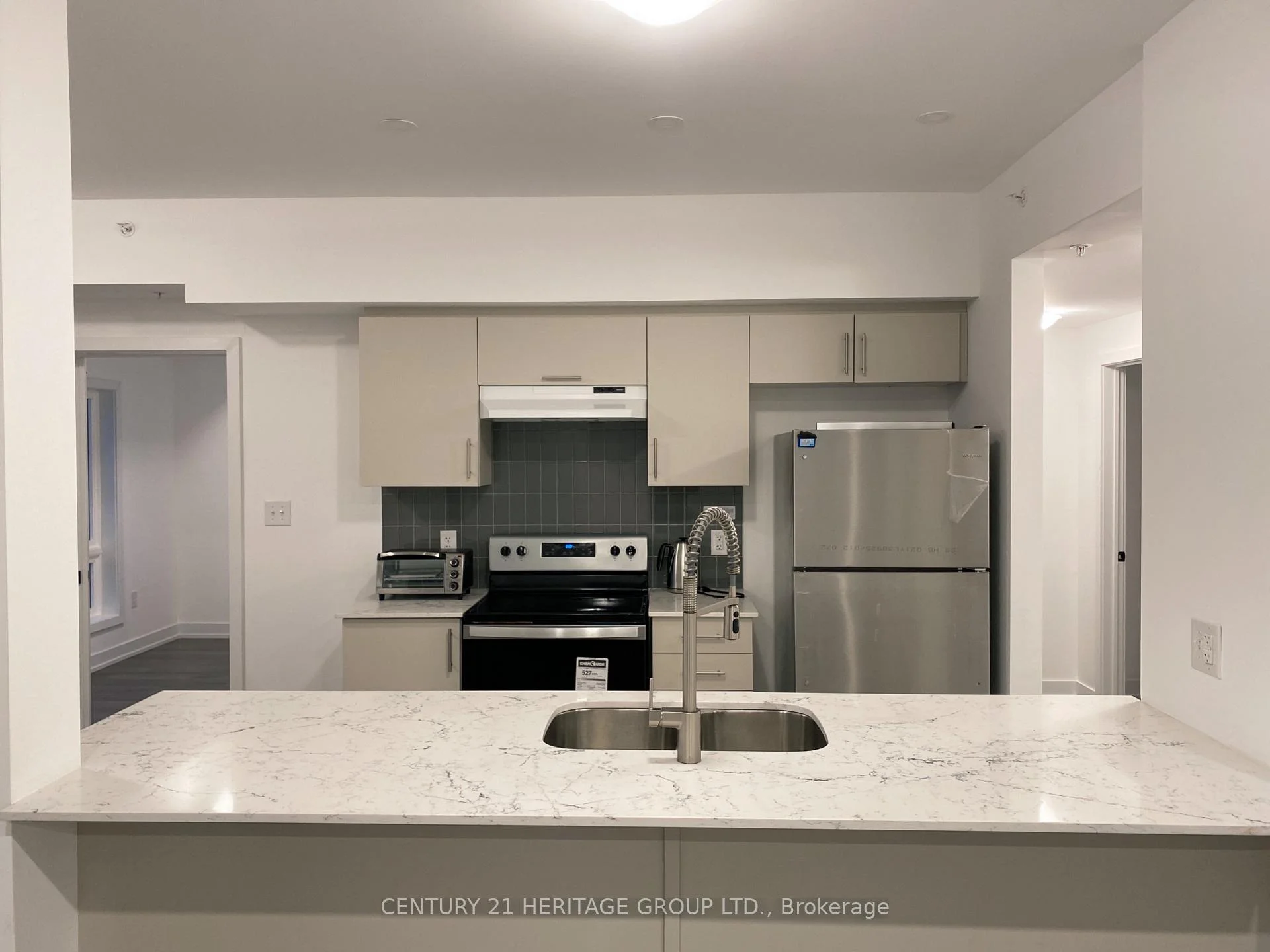 Photo 32 of Unit 502, 10 Culinary Lane, Barrie, Rural Barrie Southeast — HOMEH