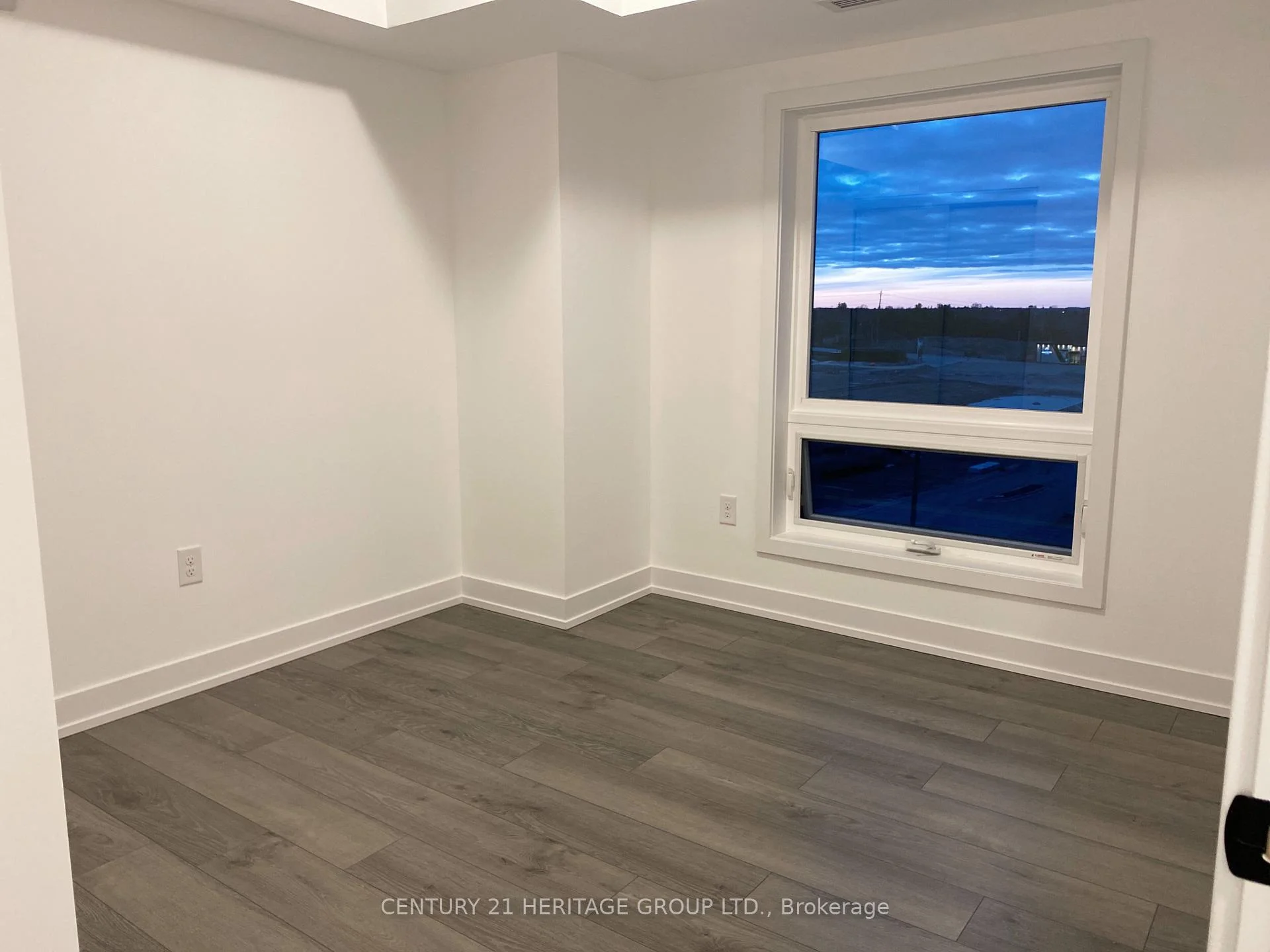 Photo 56 of Unit 502, 10 Culinary Lane, Barrie, Rural Barrie Southeast — HOMEH