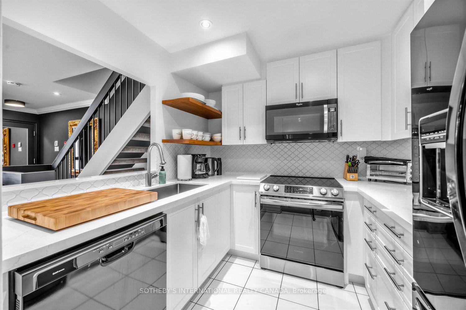 Photo 10 of Unit A10, 142 Pears Avenue, Toronto, The Annex — HOMEH