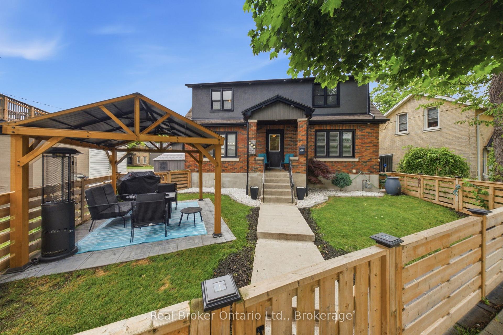 Photo 4 of 175 Grand River Avenue, Brantford, Holmedale — HOMEH