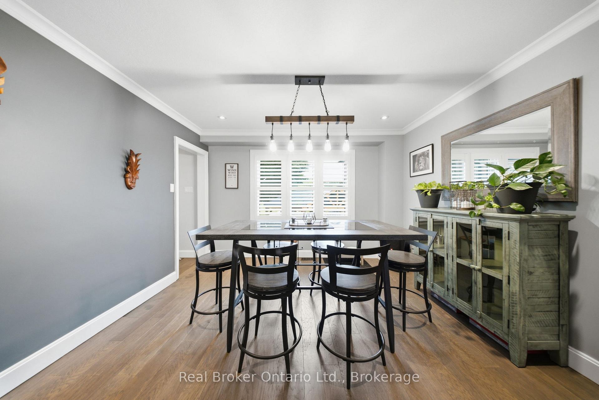 Photo 8 of 175 Grand River Avenue, Brantford, Holmedale — HOMEH