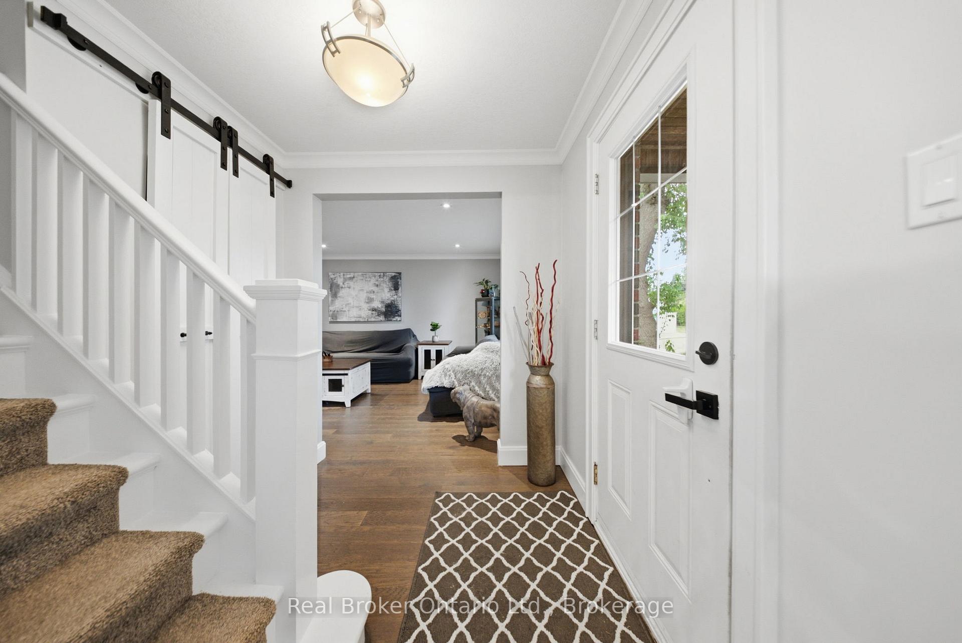 Photo 14 of 175 Grand River Avenue, Brantford, Holmedale — HOMEH