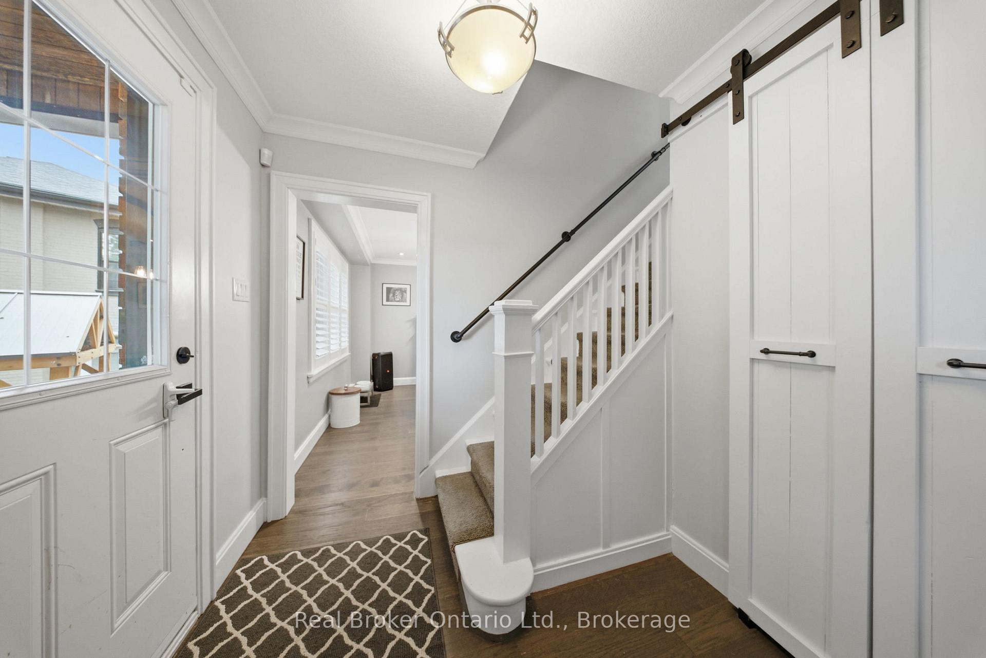 Photo 15 of 175 Grand River Avenue, Brantford, Holmedale — HOMEH