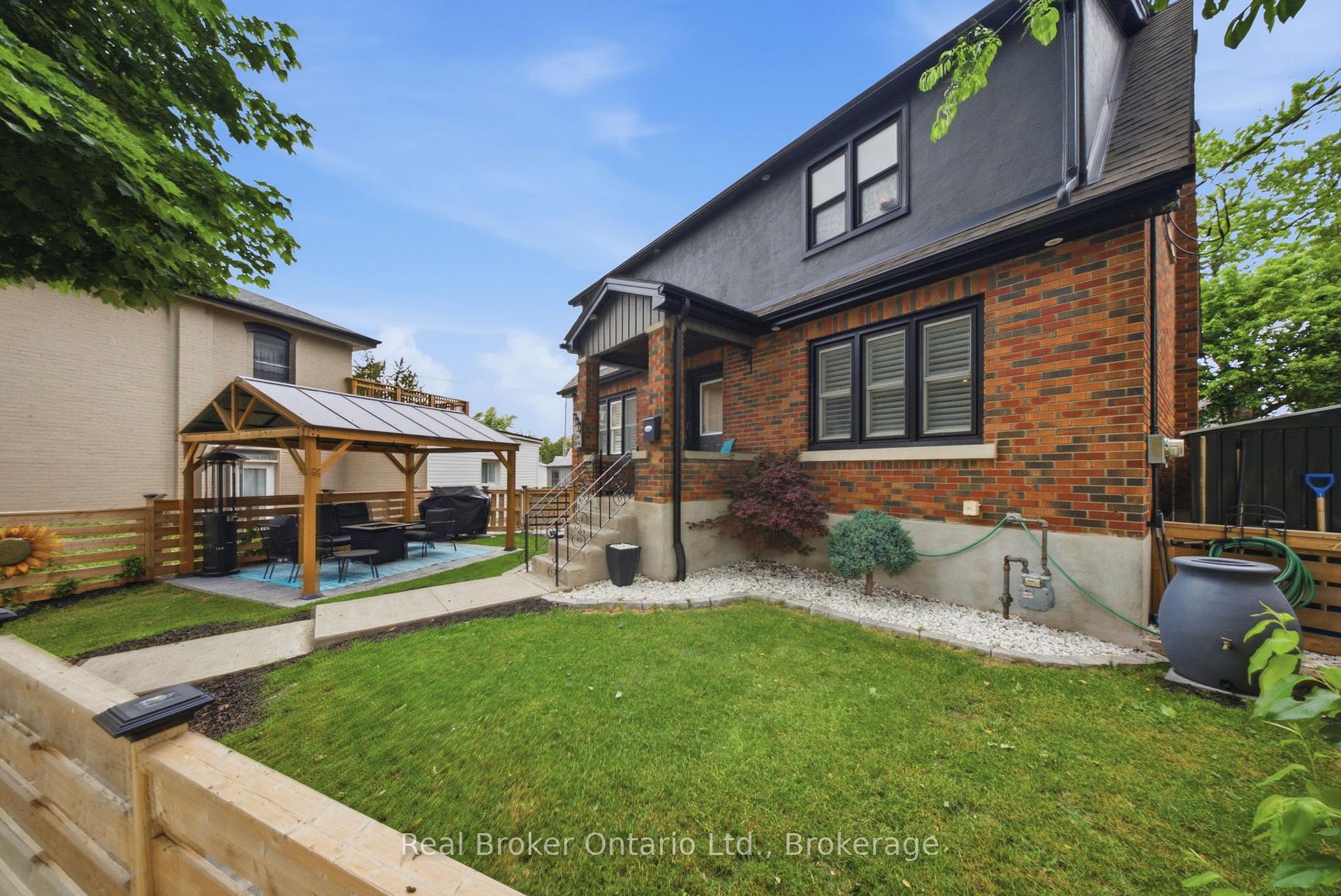 Photo 26 of 175 Grand River Avenue, Brantford, Holmedale — HOMEH